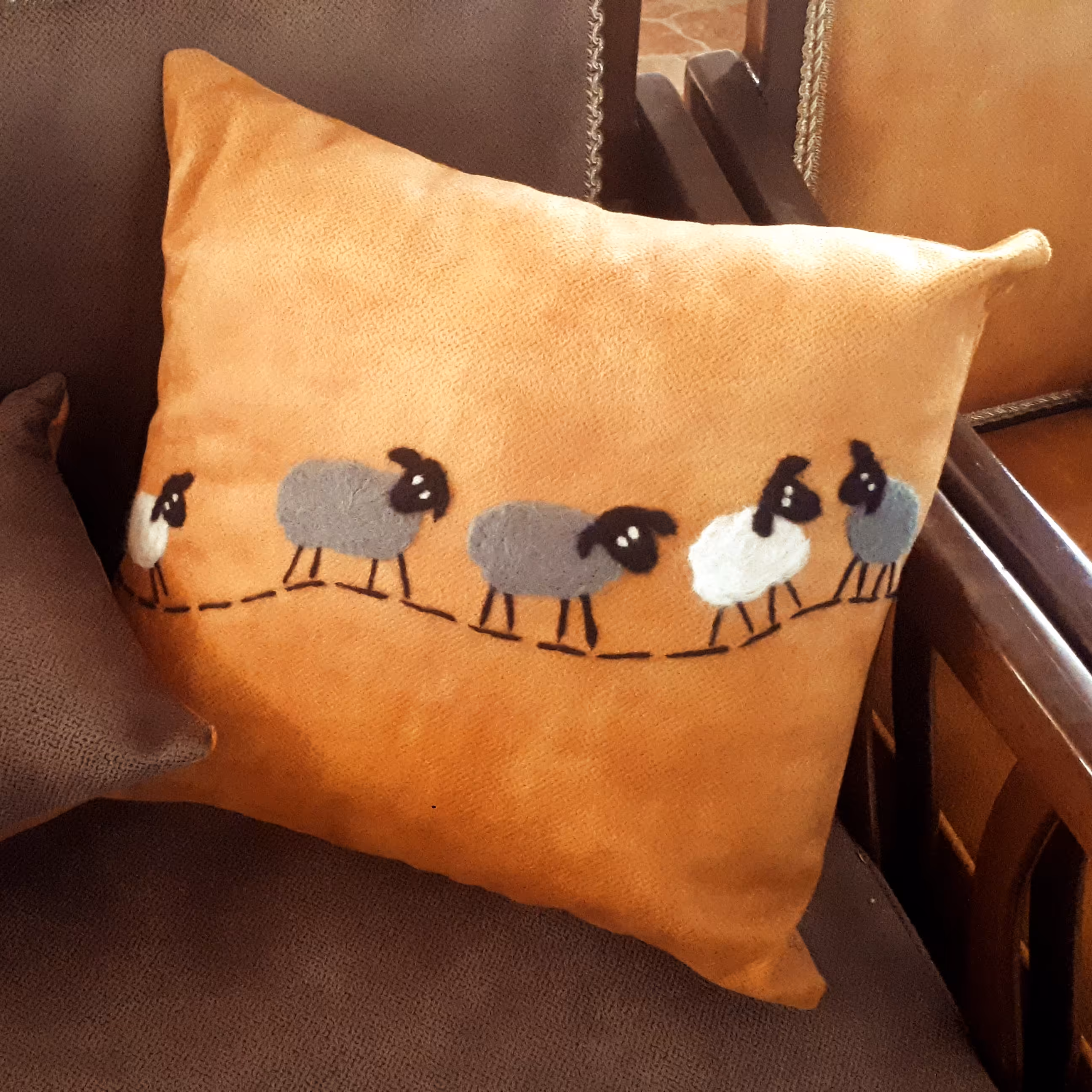 کوسن با هنر کچه