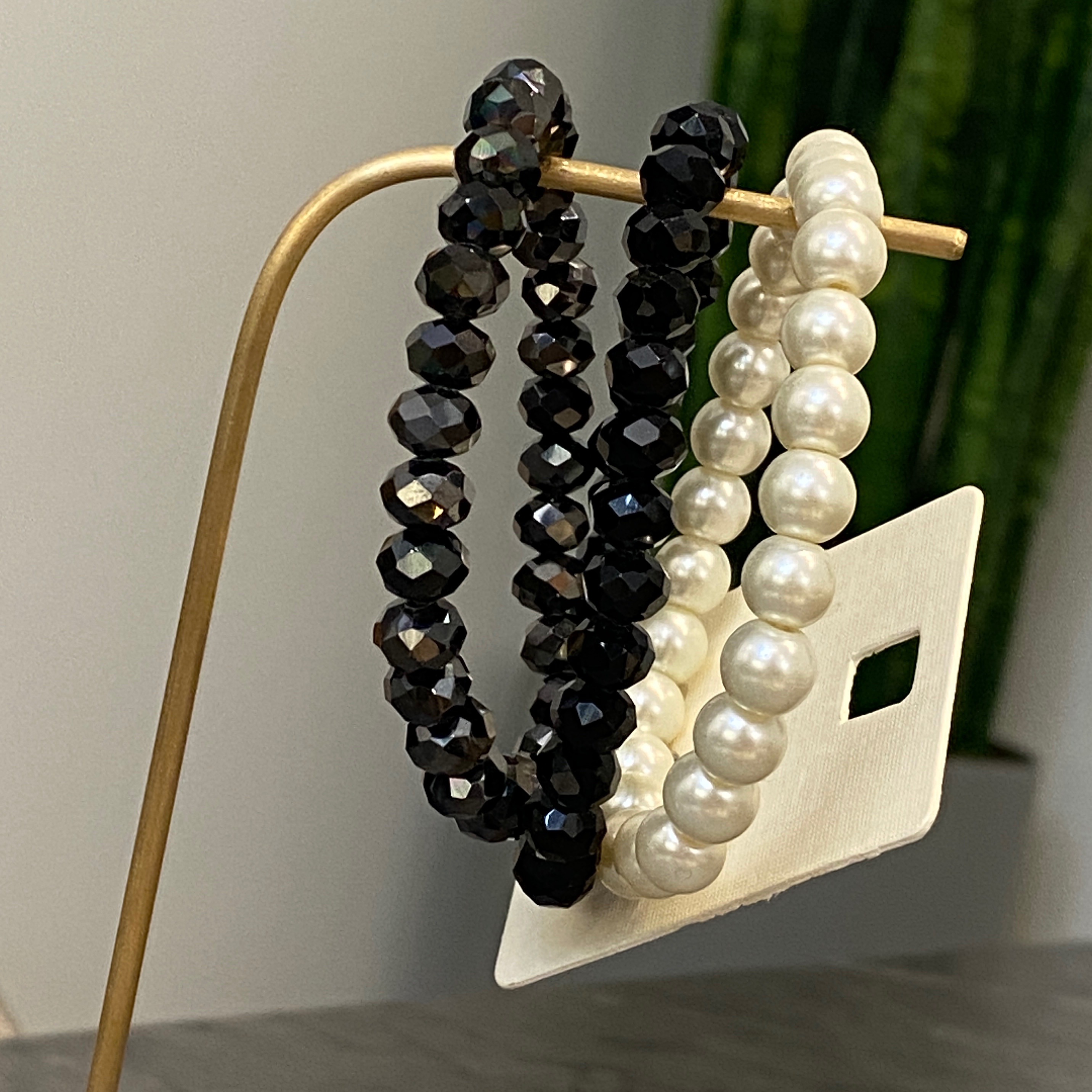 دستبند مرواریدی و کریستالی در پک 3 تایی پک دستبند وارداتی مناسب کادو تولد