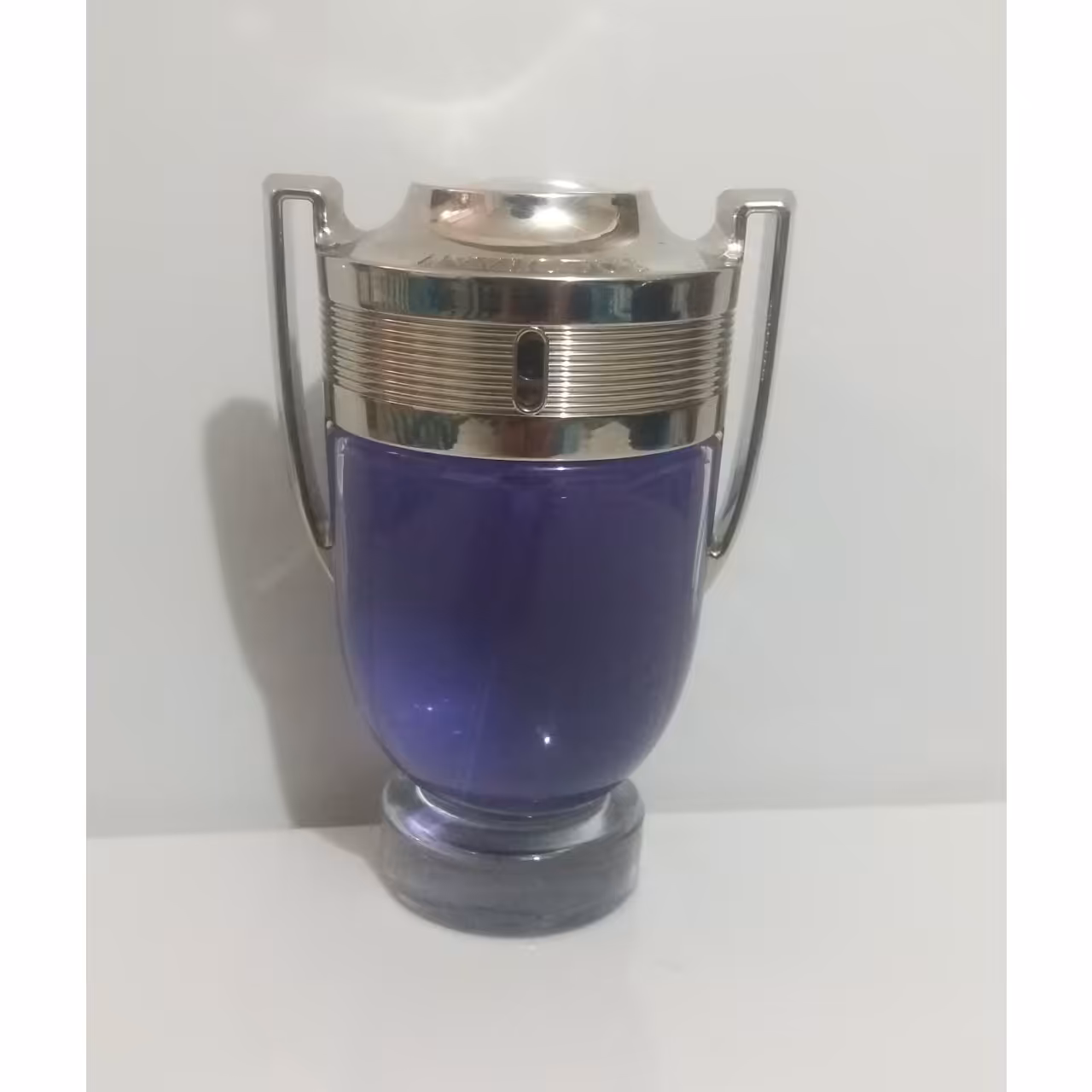 ادو تویلت مردانه اینوکتوس مدل Invictus حجم 100 میلی