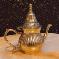 قوری برنجی(برنز) وارداتی طرح آیینه ای  400 سی سی کیفیت و پرداخت درجه یک