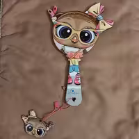 آینه دستی دخترانه عروسکی  چوبی و  فانتزی با آویز  زیبا بسیار  شیک