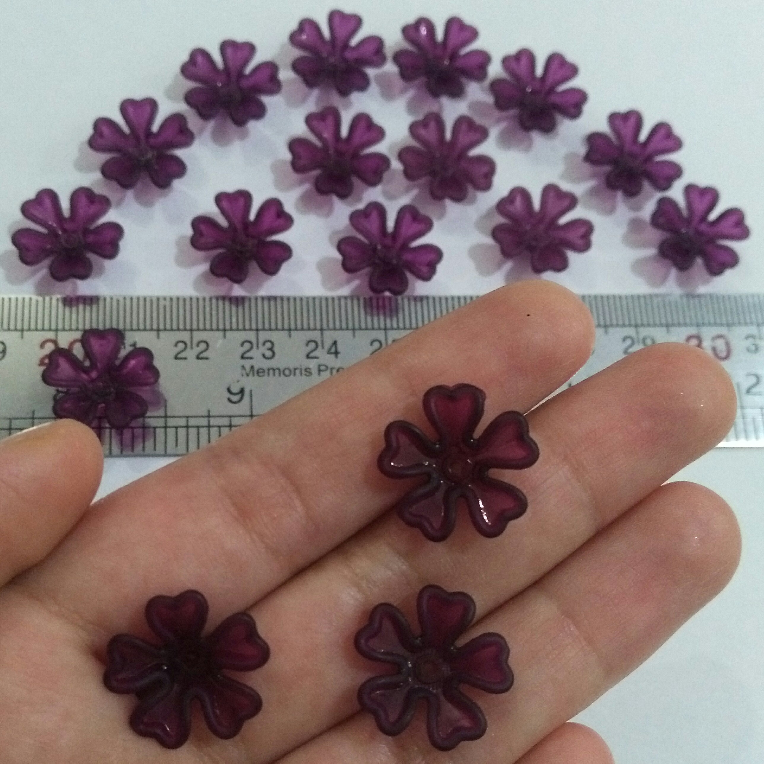 گل کریستالی شکوفه پک 15 عددی سایز یک و نیم سانتی 