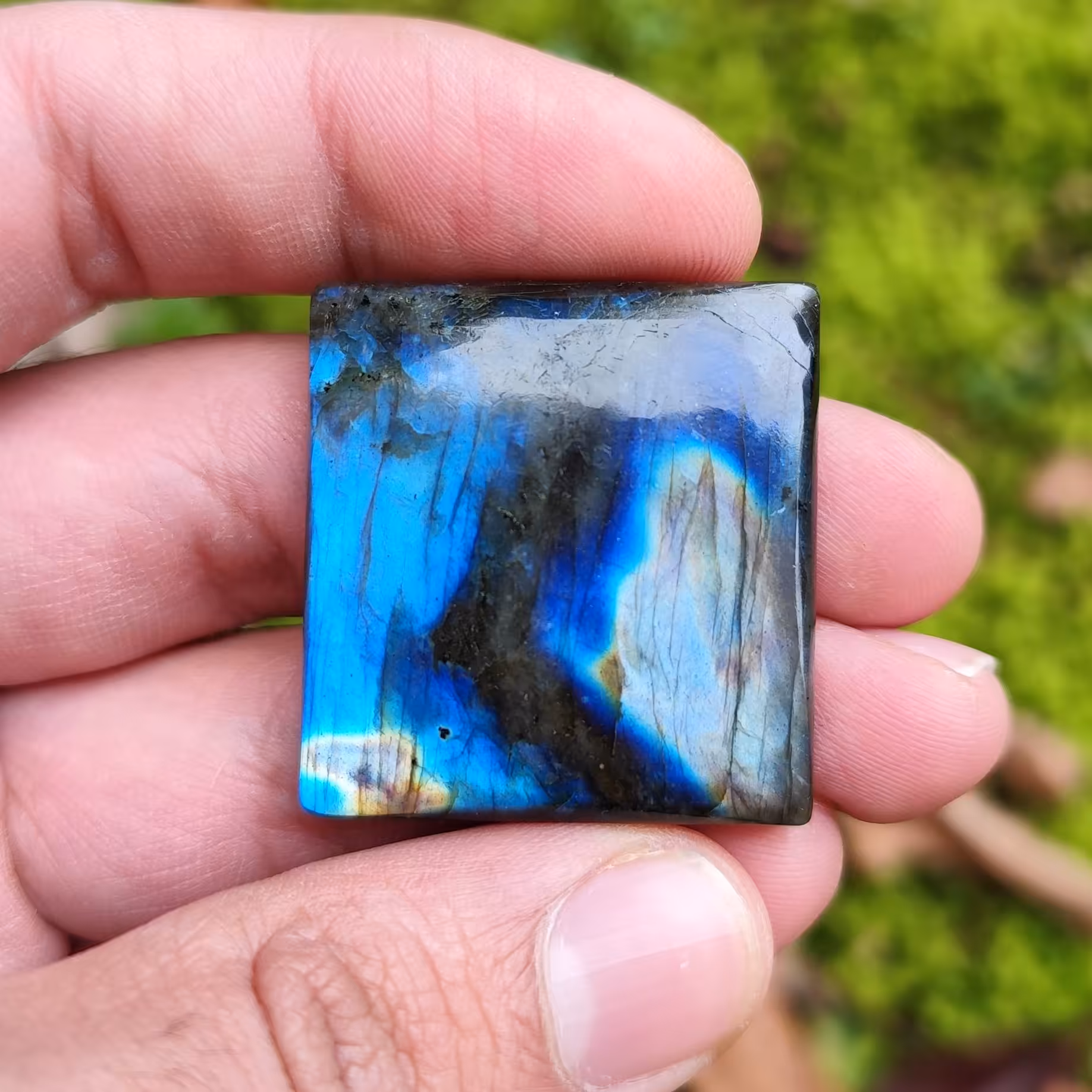 نگین سنگ لابرادوریت آبی رنگین کمانی کد 153