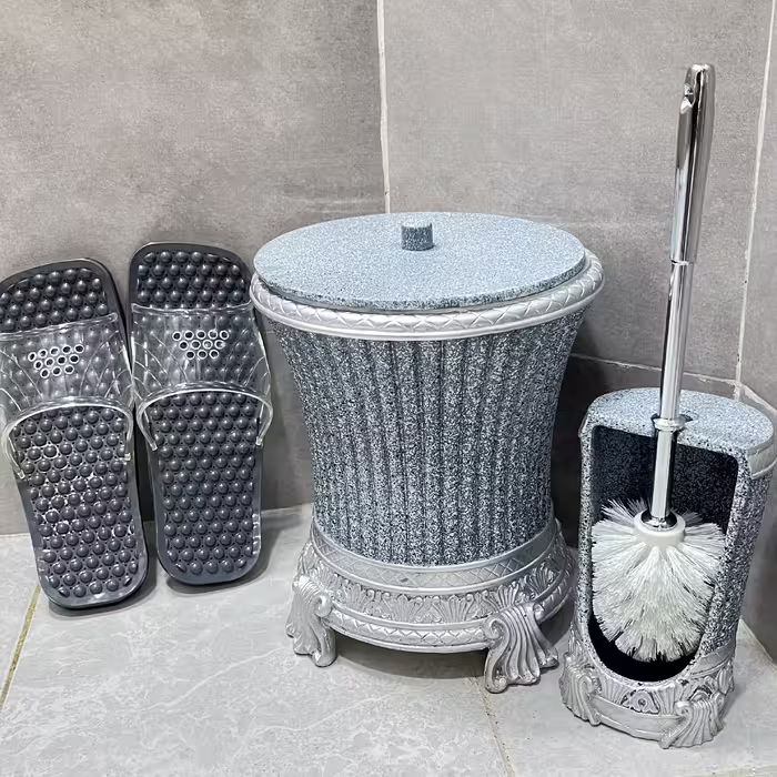 ست سرویس بهداشتی 6 پارچه ( سطل زباله دستشویی  جامایع فرچه جاصابونی لیوان جامسواک ) ست دستشویی حمام جنس رزین رنگ نقره ای