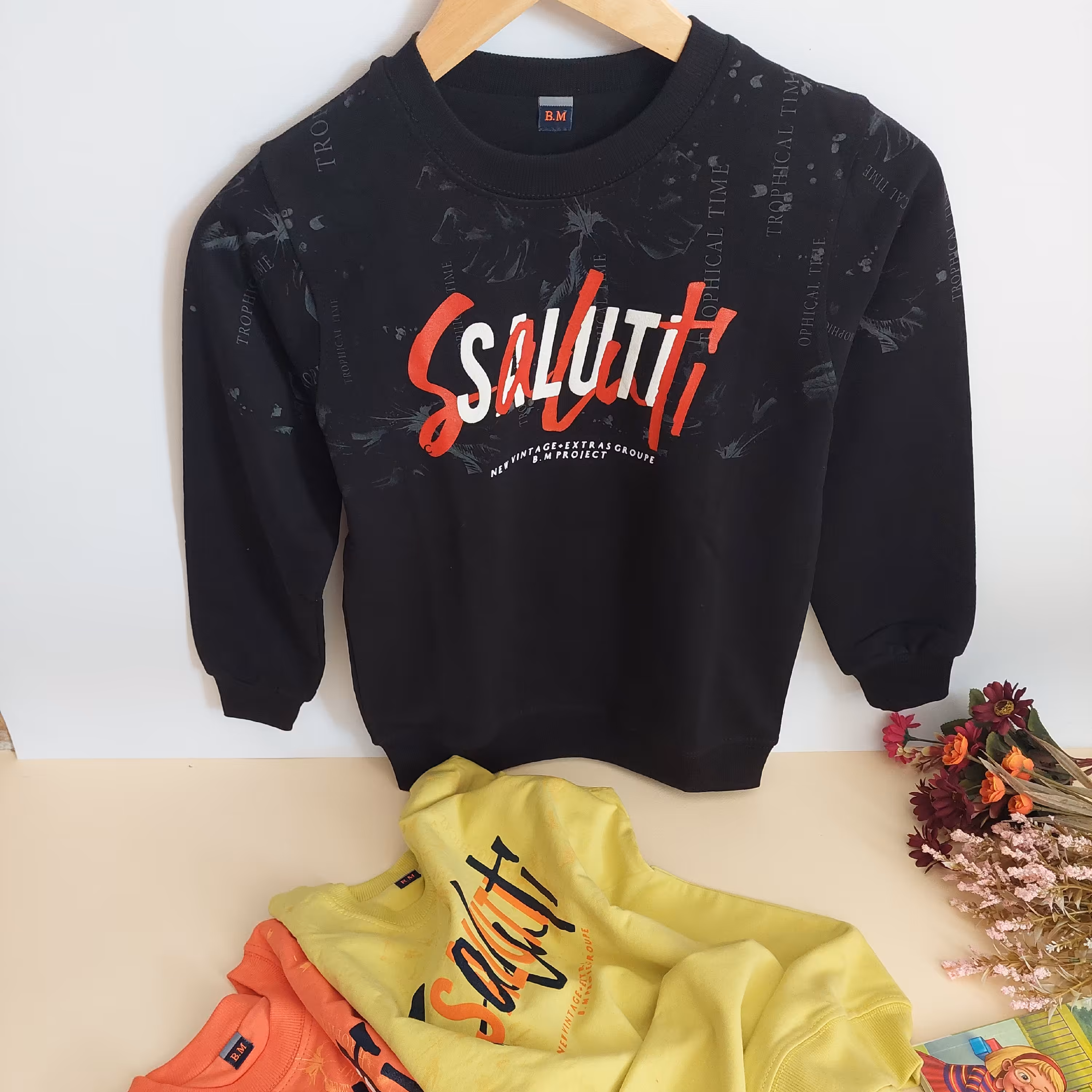 بلوز اسپرت پسرانه و دخترانه طرح دار جنس دورس براش نرم و لطیف در دو سایز 55و 60 کیفیت تضمینی 