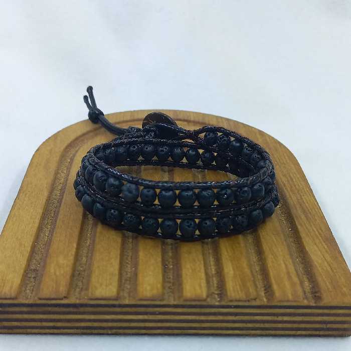 دستبند سنگ لاوا دو دور با نخ چرمی