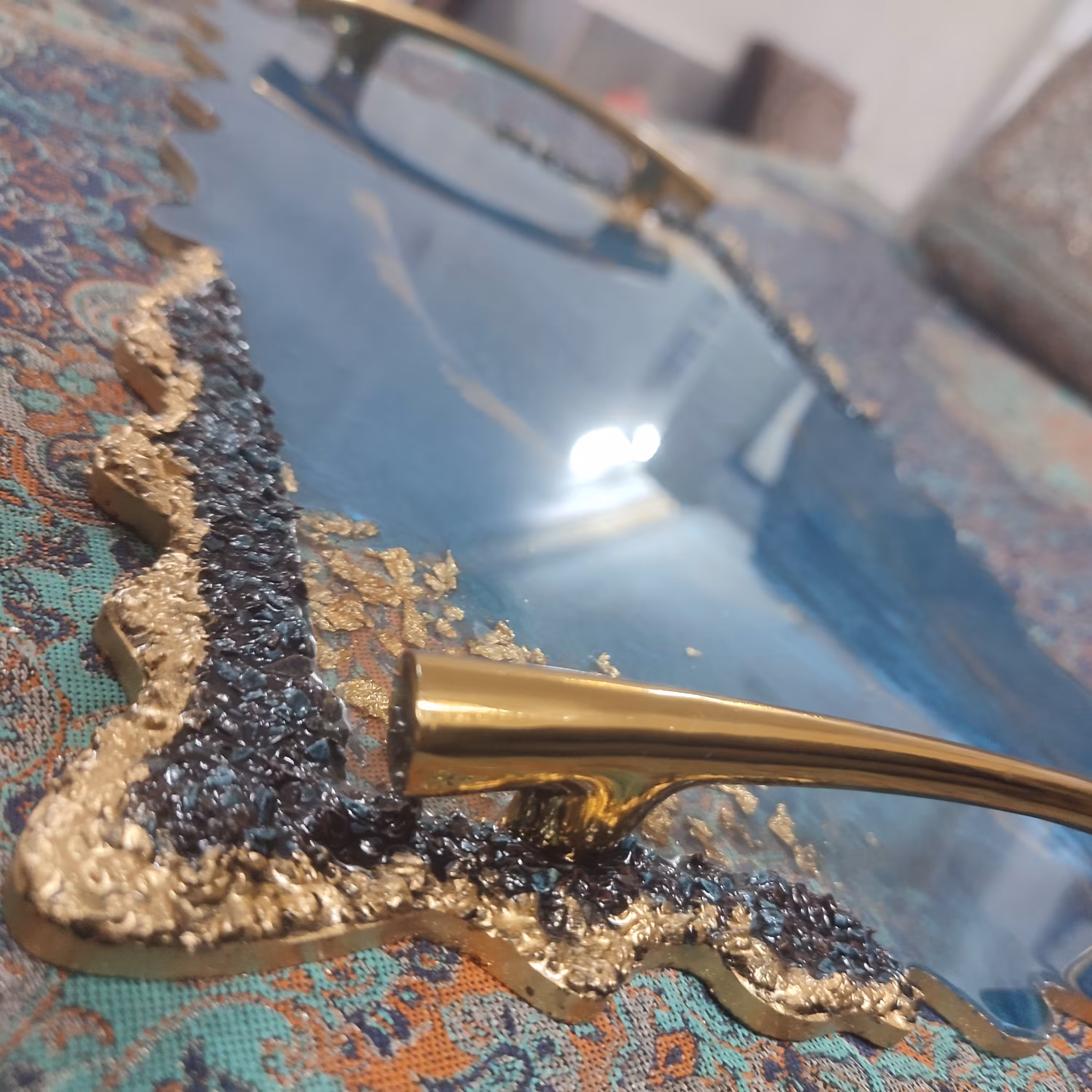 سینی رزینی  تزیین شده با سنگ 