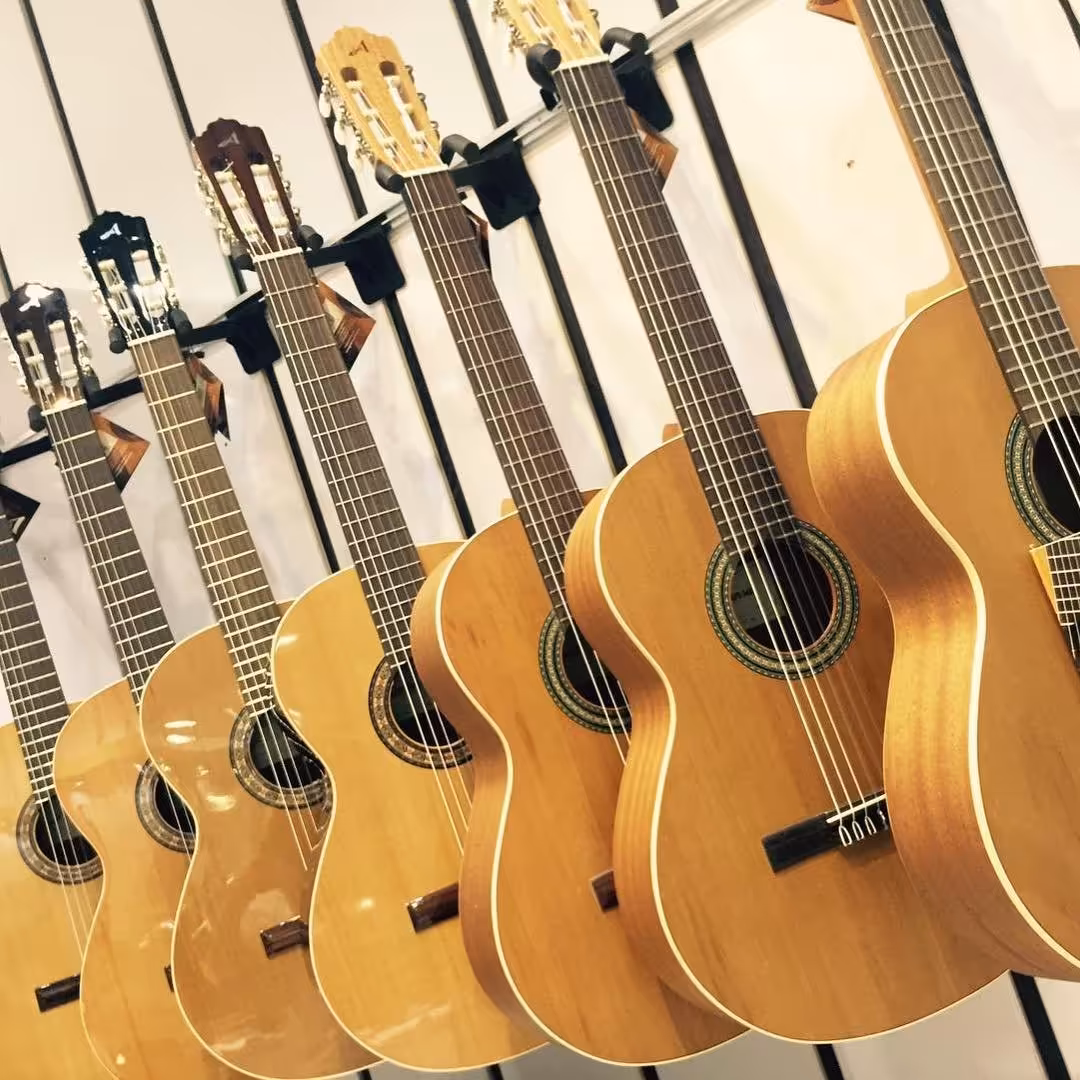 گیتار کینگ کیفیت عالی در رنگهای مختلف