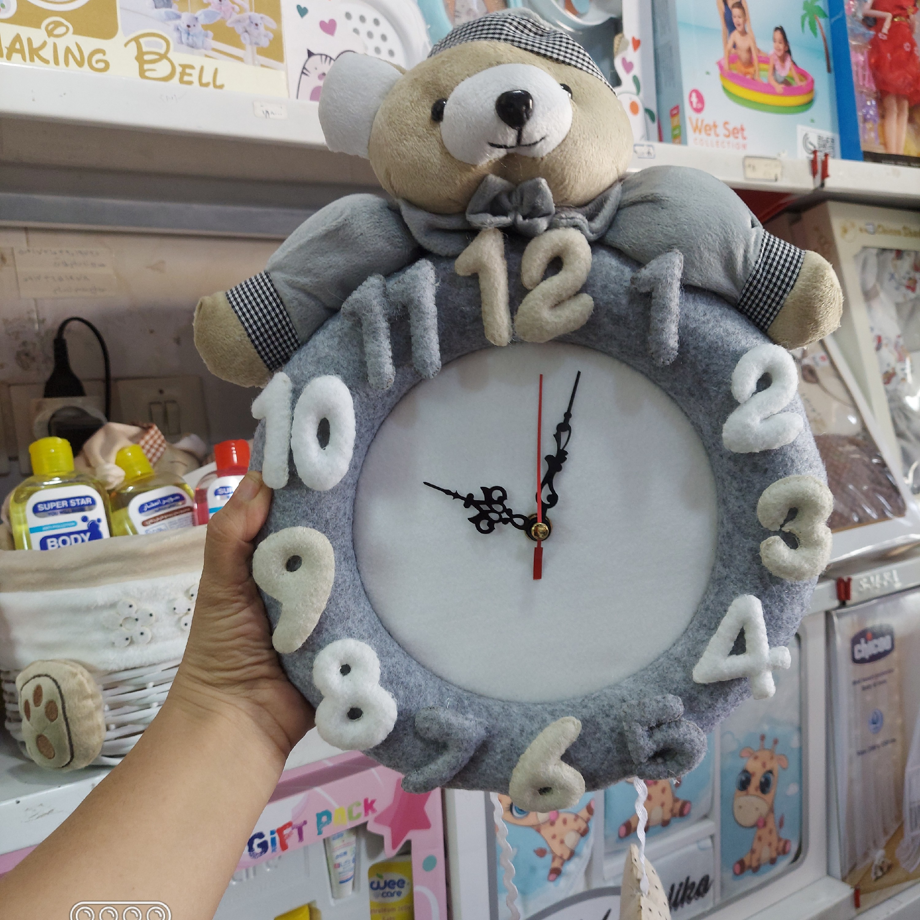 ساعت اتاق طرح تدی