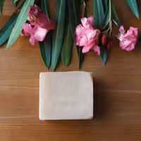 صابون کره کاکائو اصل با موم طبیعی عسل 