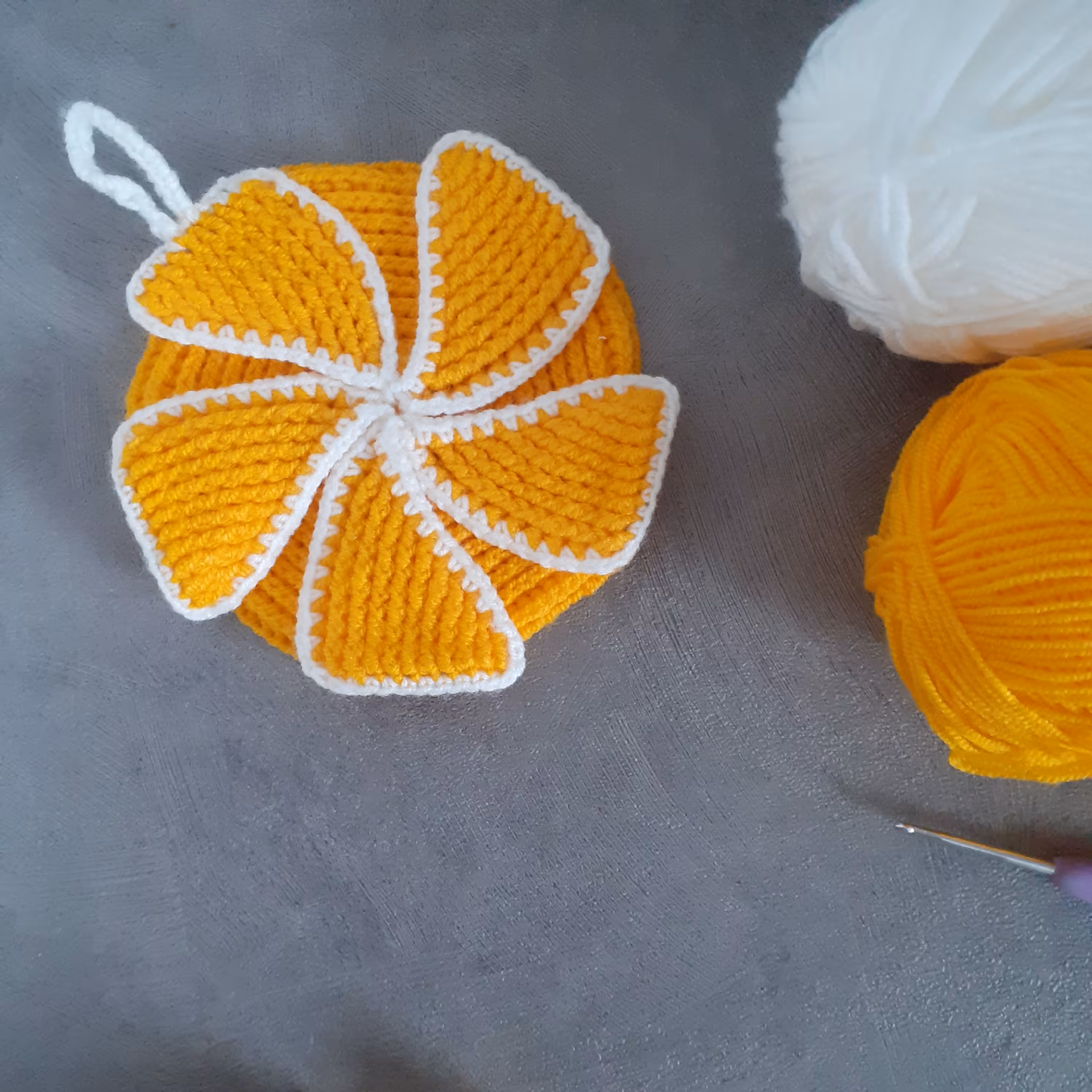 یک جفت دستگیره آشپزخانه دستبافت مدل پنکه ای