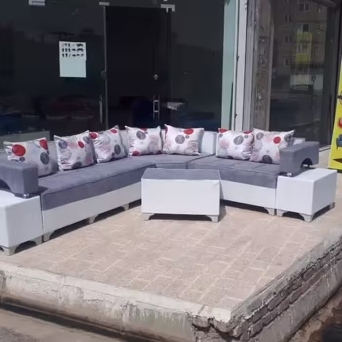 مبل ال هزینه ارسال به پای مشتری هست