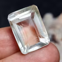  نگین فوق العاده زیبای کوارتز  29.2 قیراطی اصل معدنی 

کد  26821
