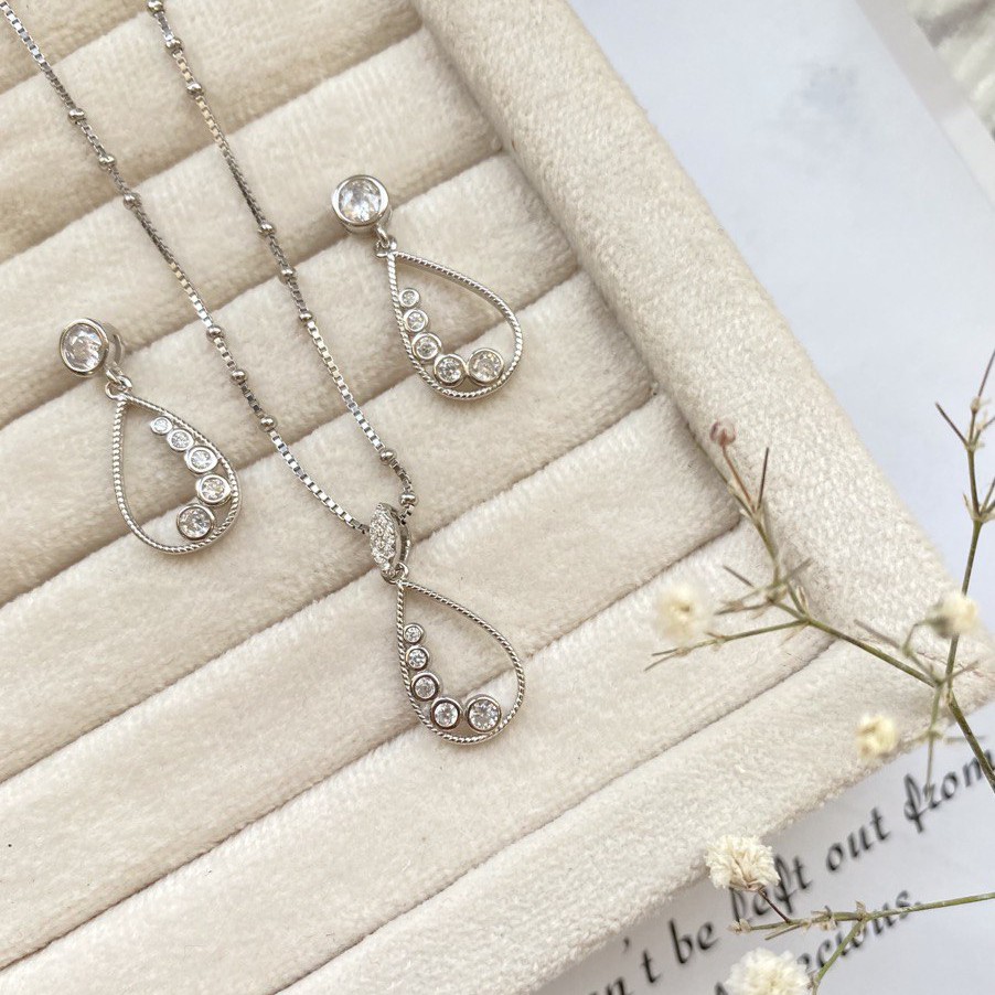 نیمست نقره اویز