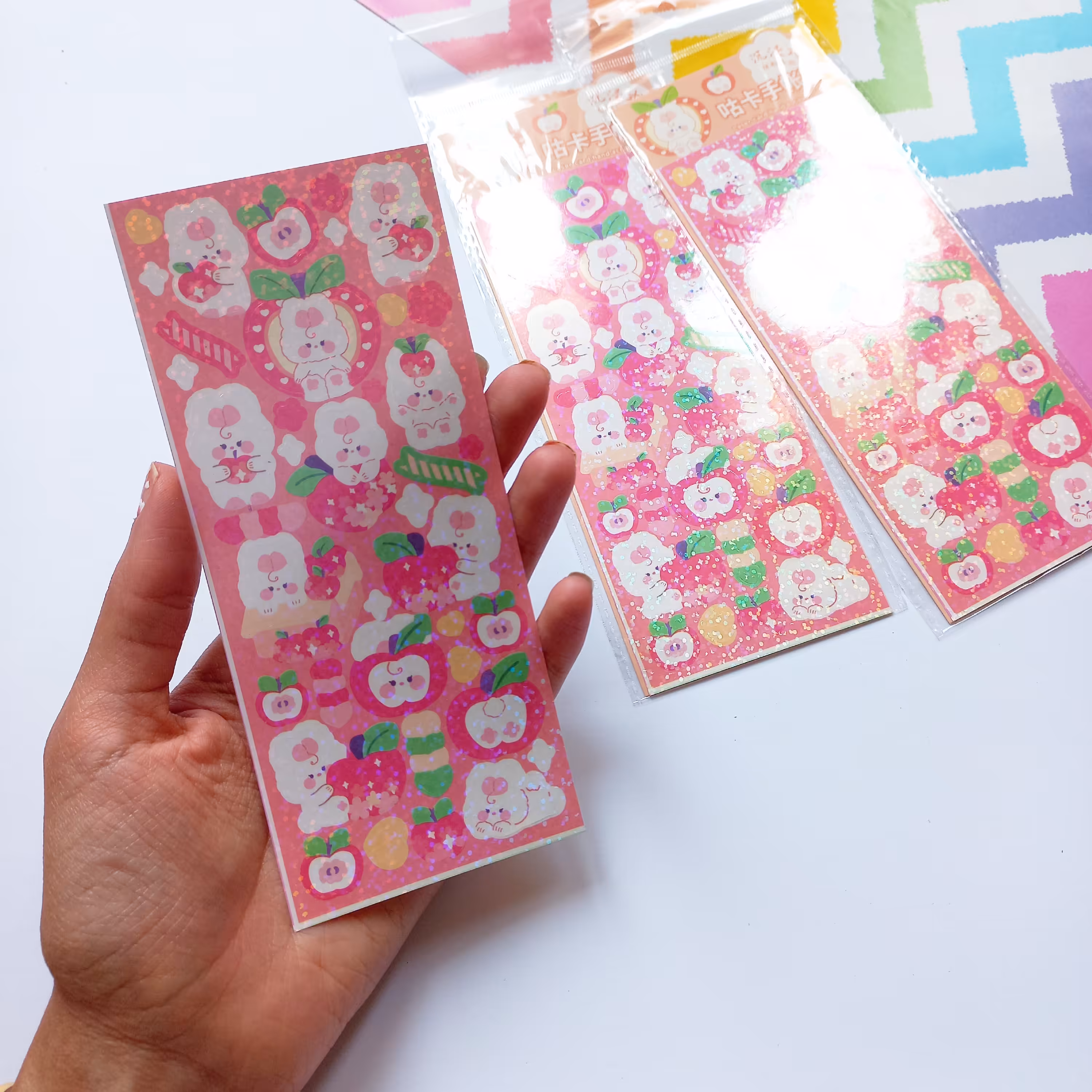 استیکر شاین دار تک برگ صورتی