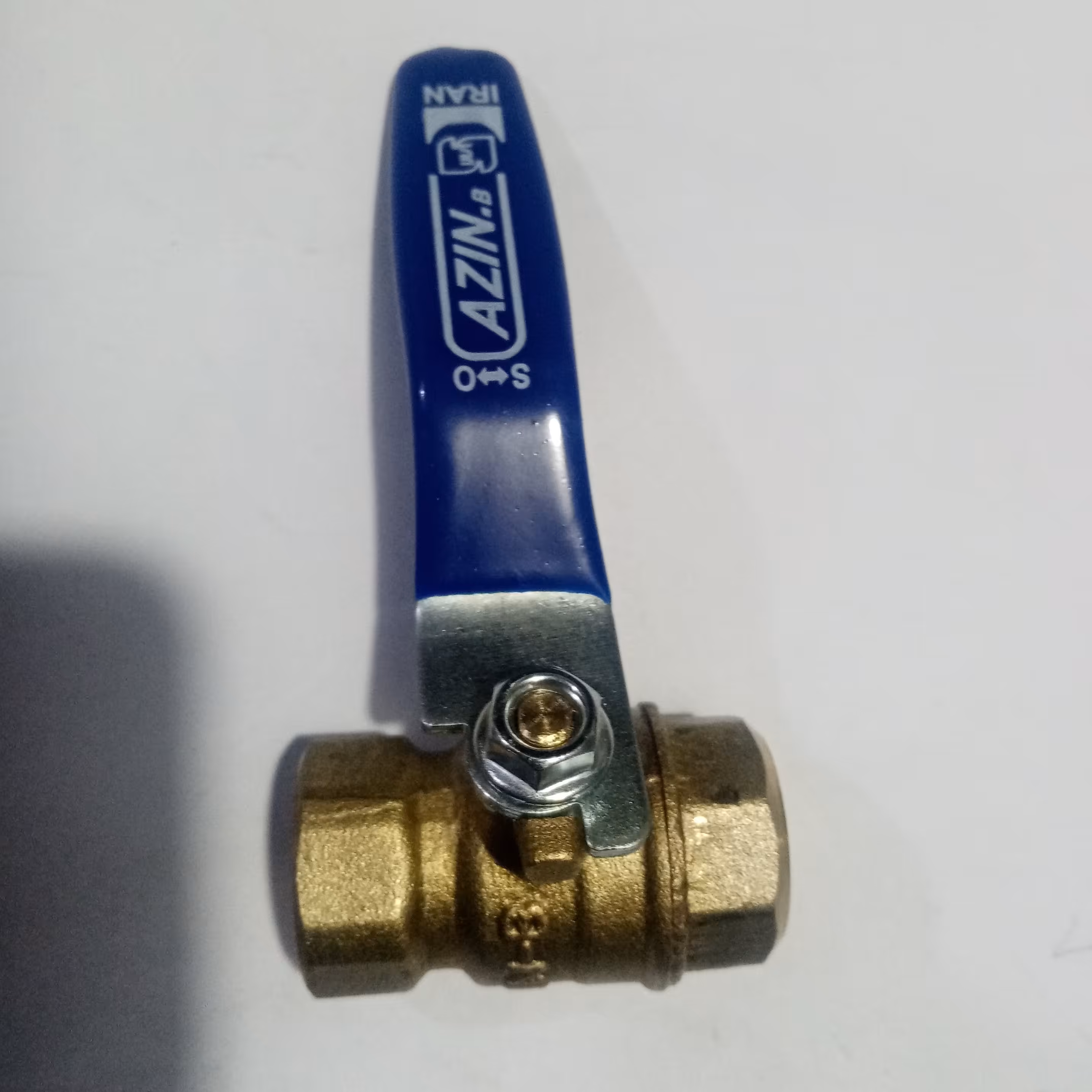 شیر غیر گازی