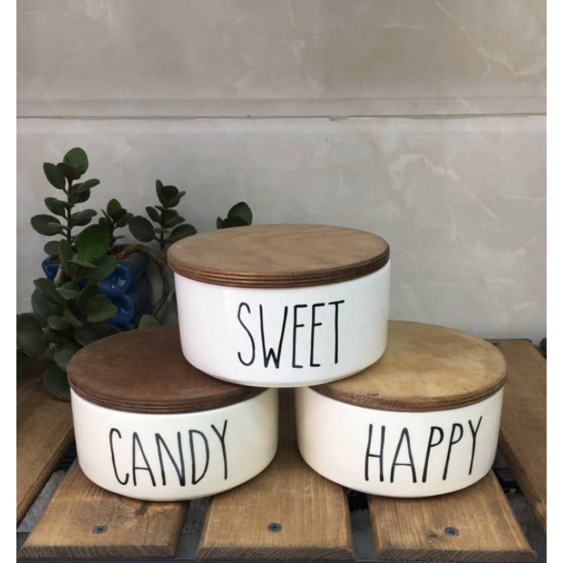 بانکه سرامیکی(کوکی سرامیکی گرد) درب چوبی بزرگ