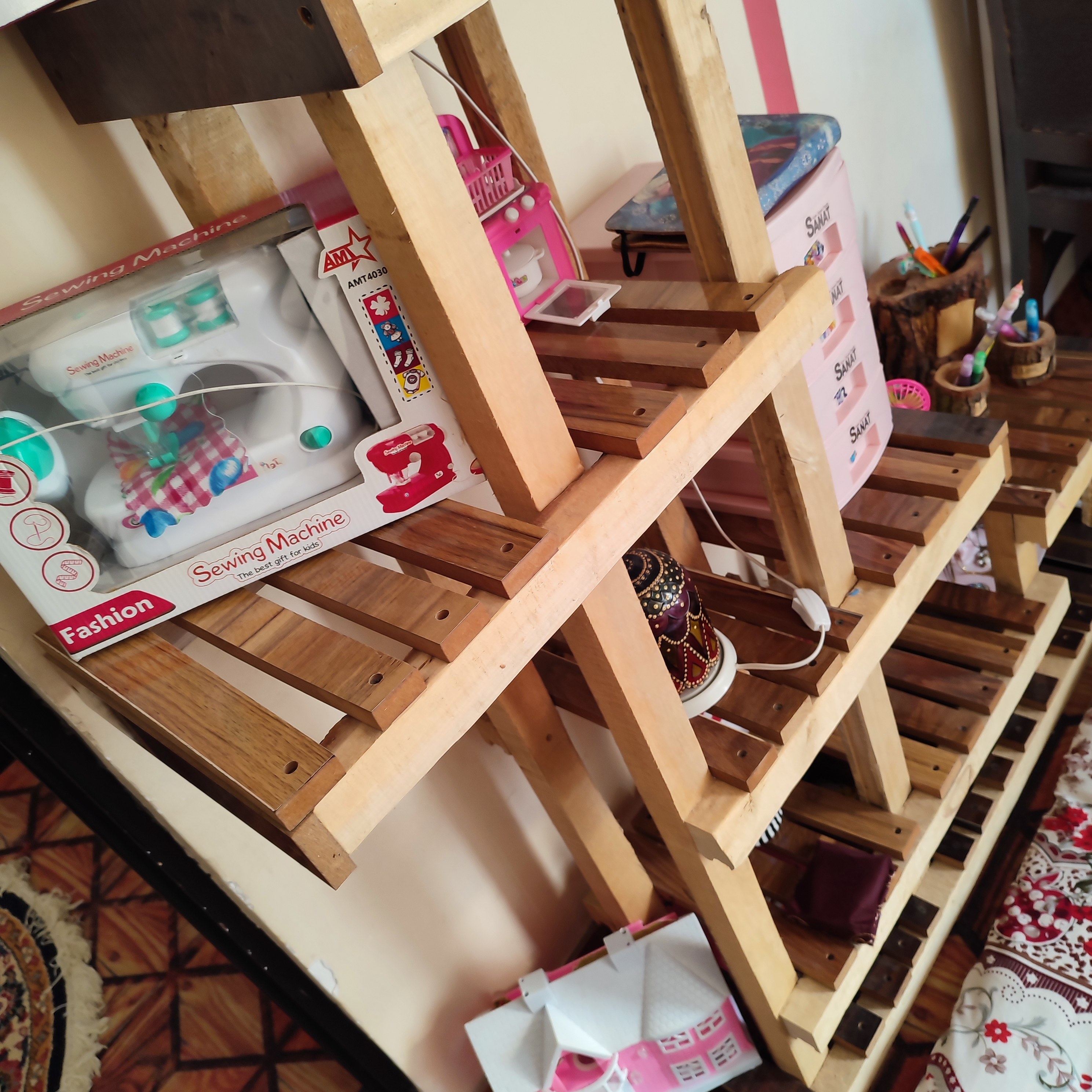 استند گل و کتابخانه سیار از جنس چوب و ام دی اف 