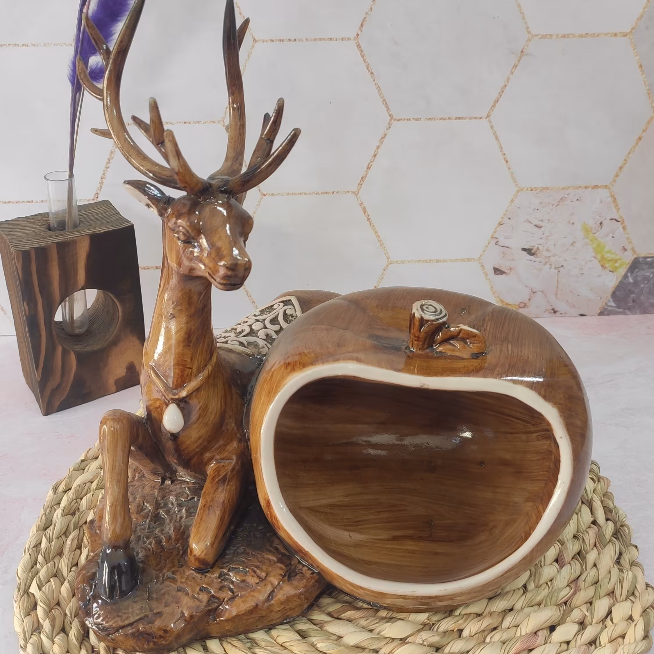 شکلات خوری پلی استر طرح گوزن 