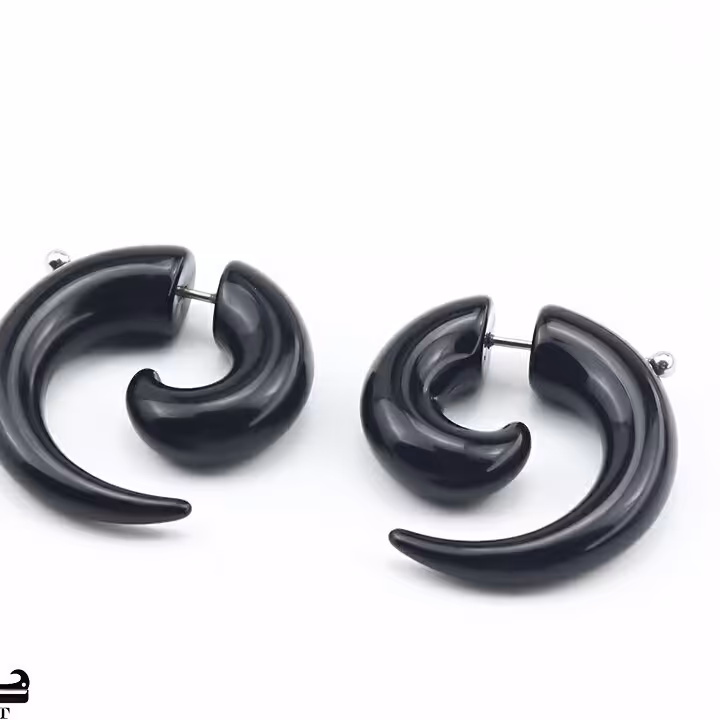 گوشواره مشکی اسپرت پسرانه و دخترانه خفن پک دو عددی 