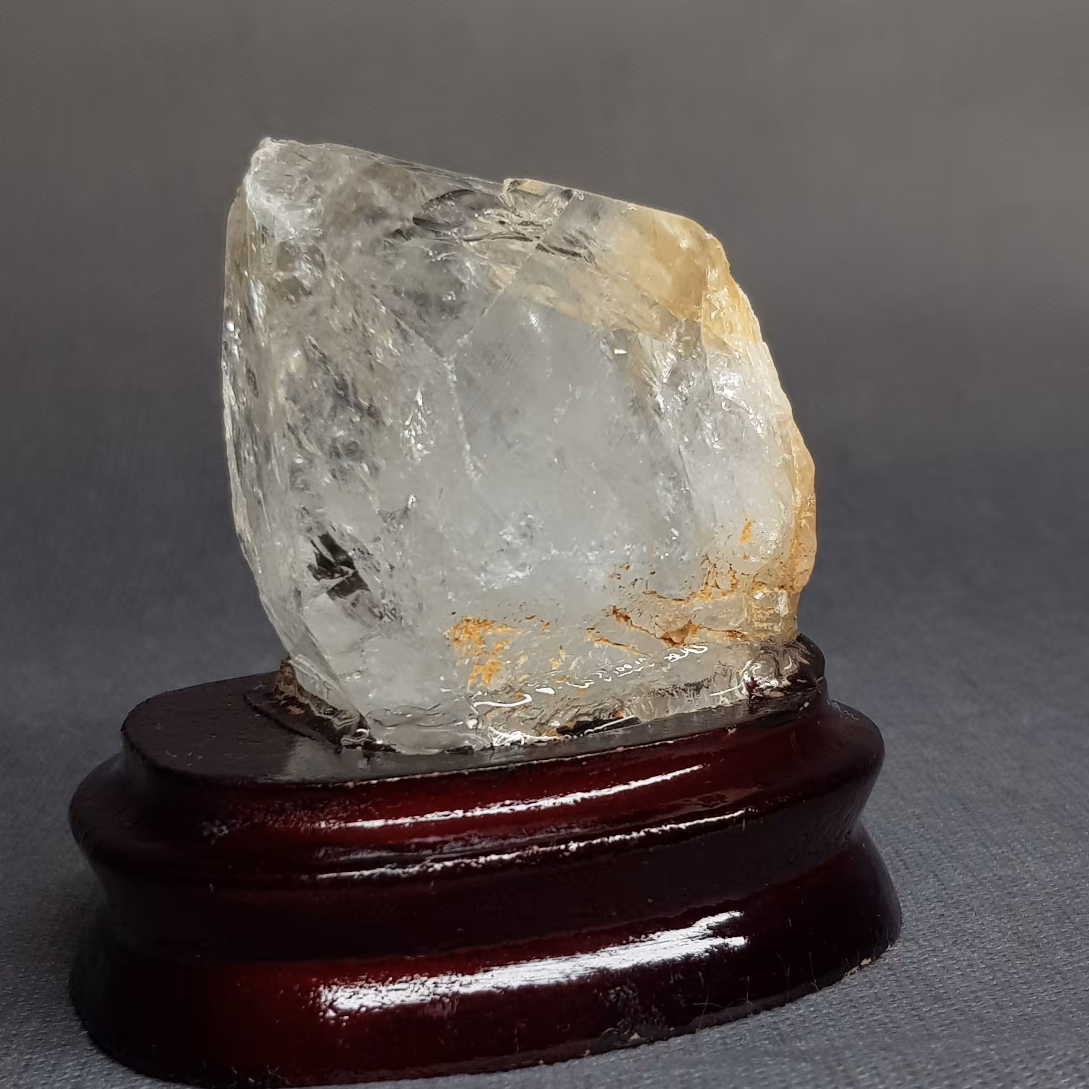 بلور سنگ شفاف کوارتز منشوری کد 8