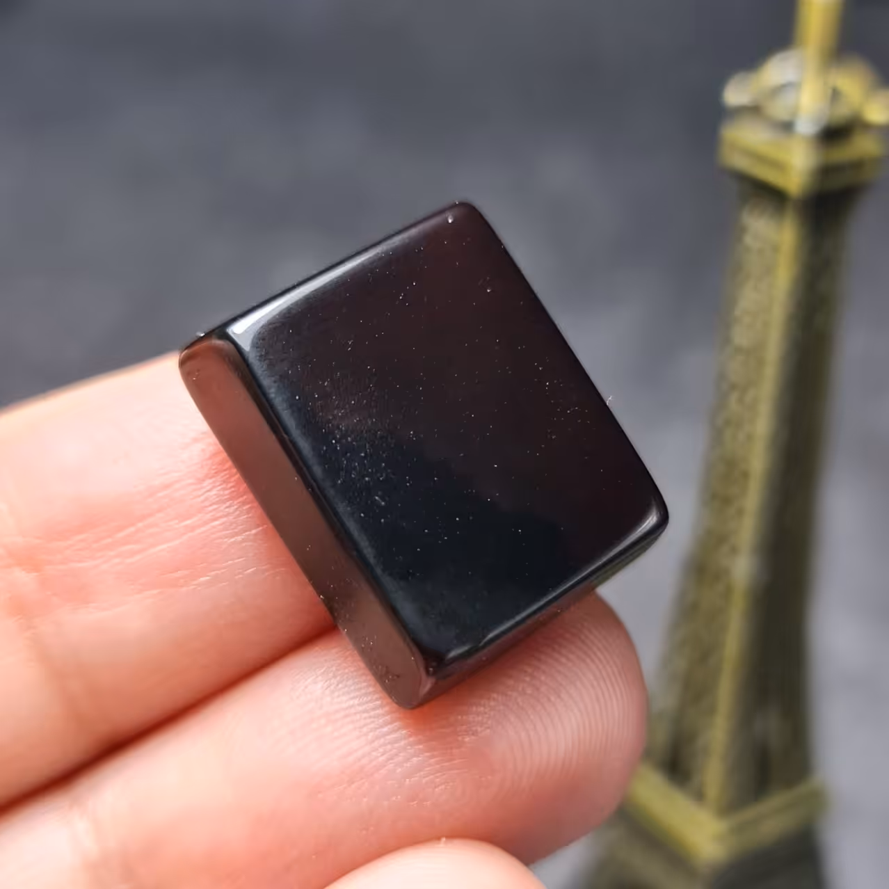  نگین سنگ عقیق شفت العبد خراسانی اصل معدنی
کد 28228
