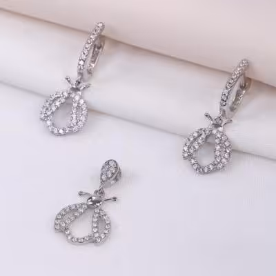 نیمست نقره مدل کفشدوزک طرح و قالب طلا کد 1644