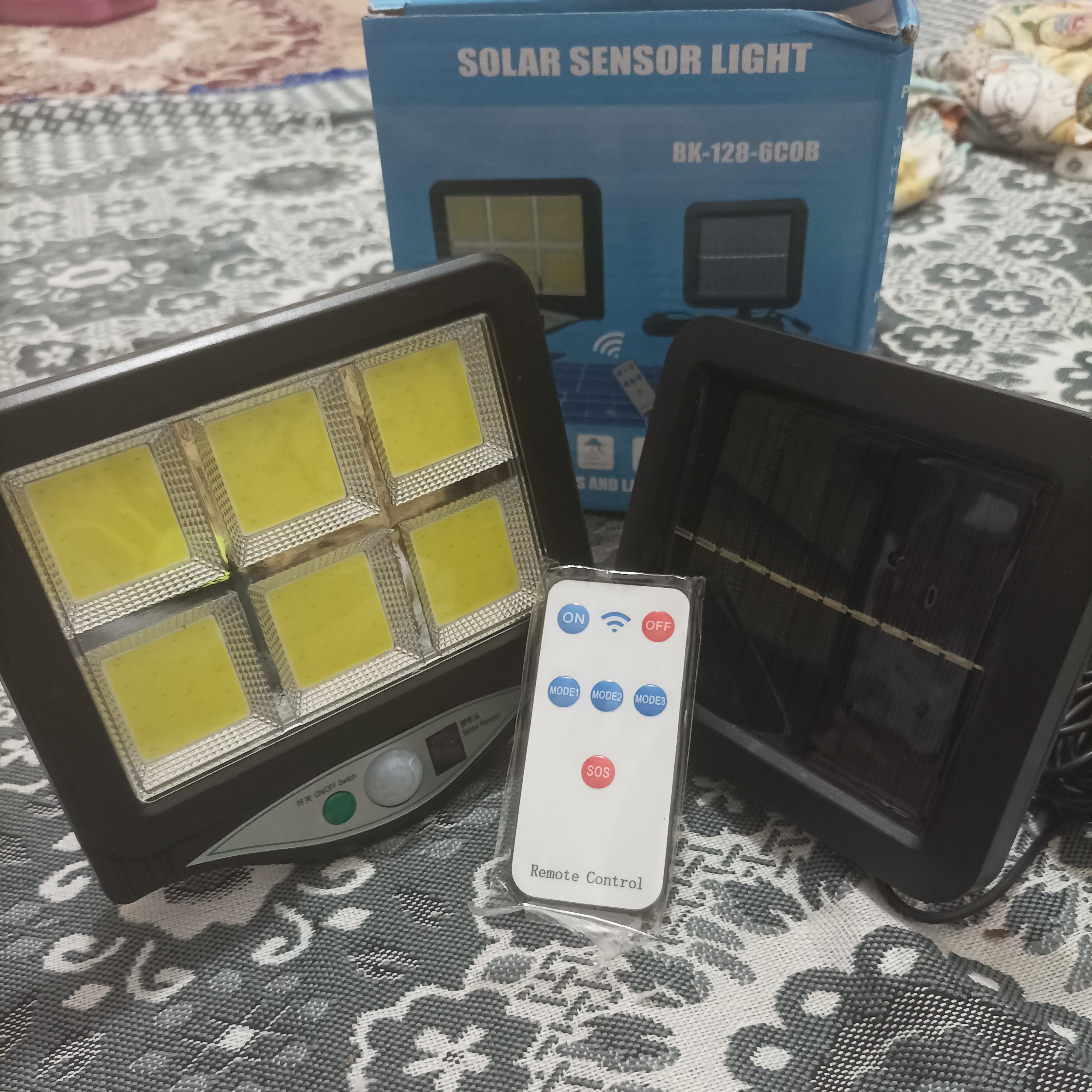 چراغ ال ای ی خورشیدی با کنترل