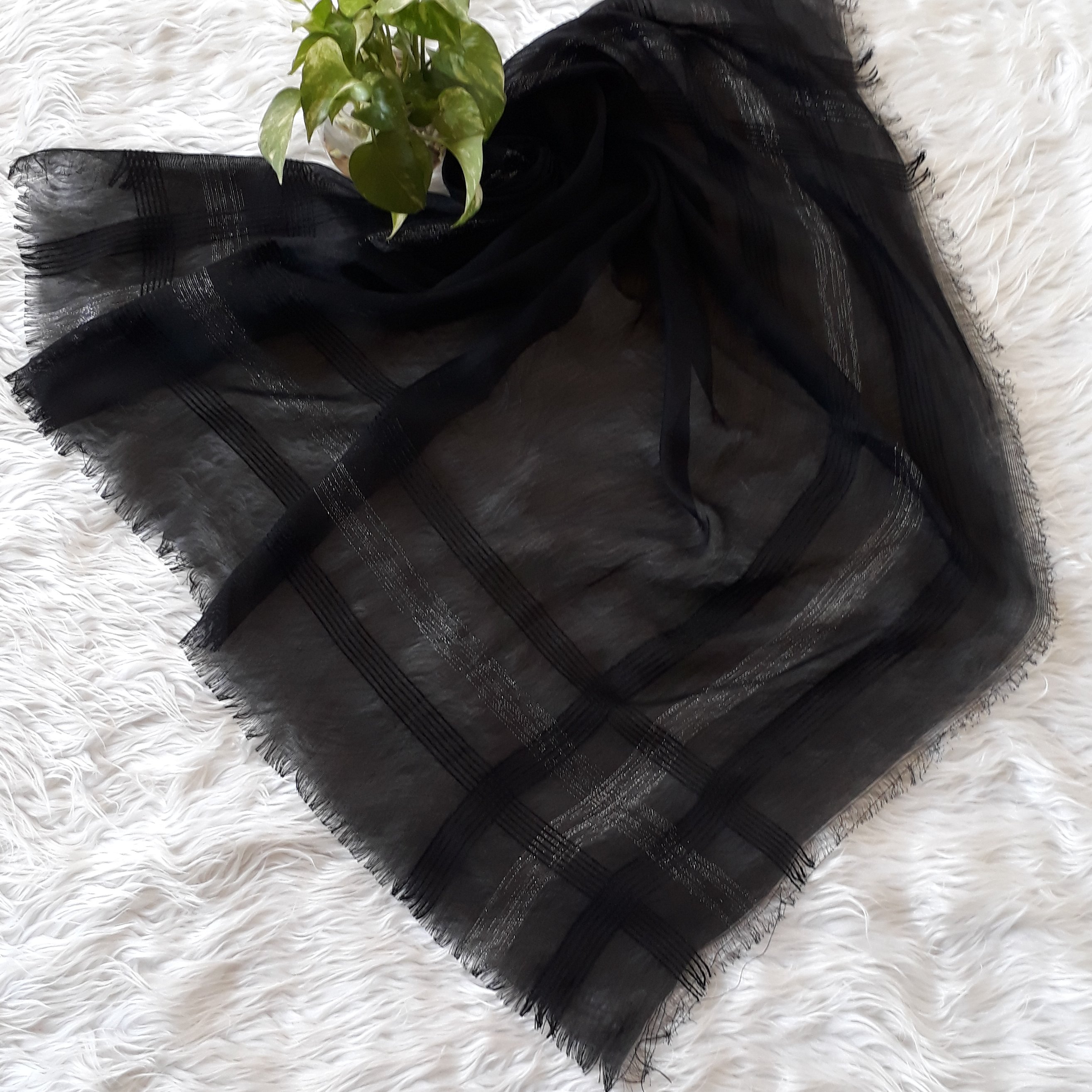 روسری نخی حاشیه دار مخمل لمه ای( قواره 100)