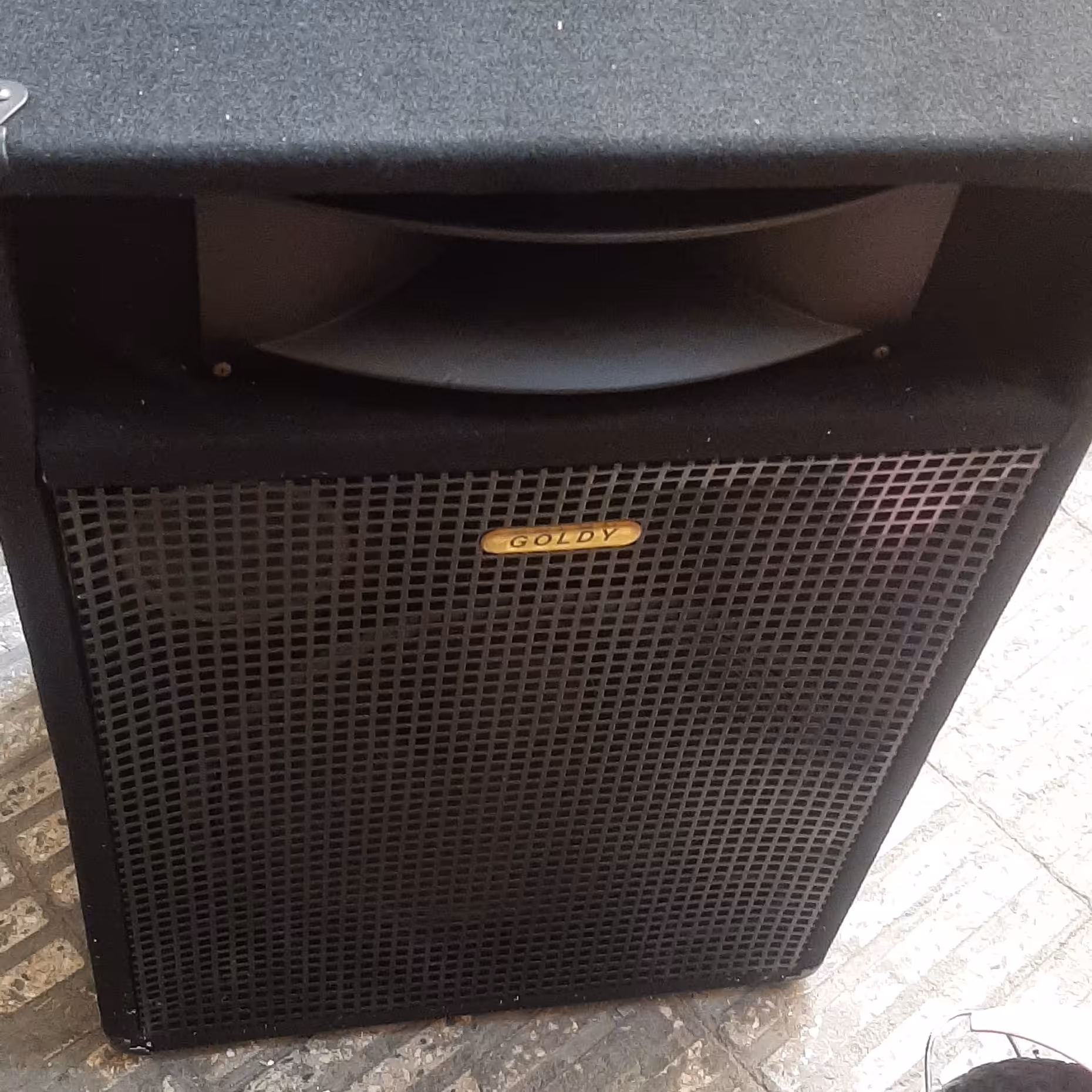 باند پستیو،15اینچ،وزن23کیلو