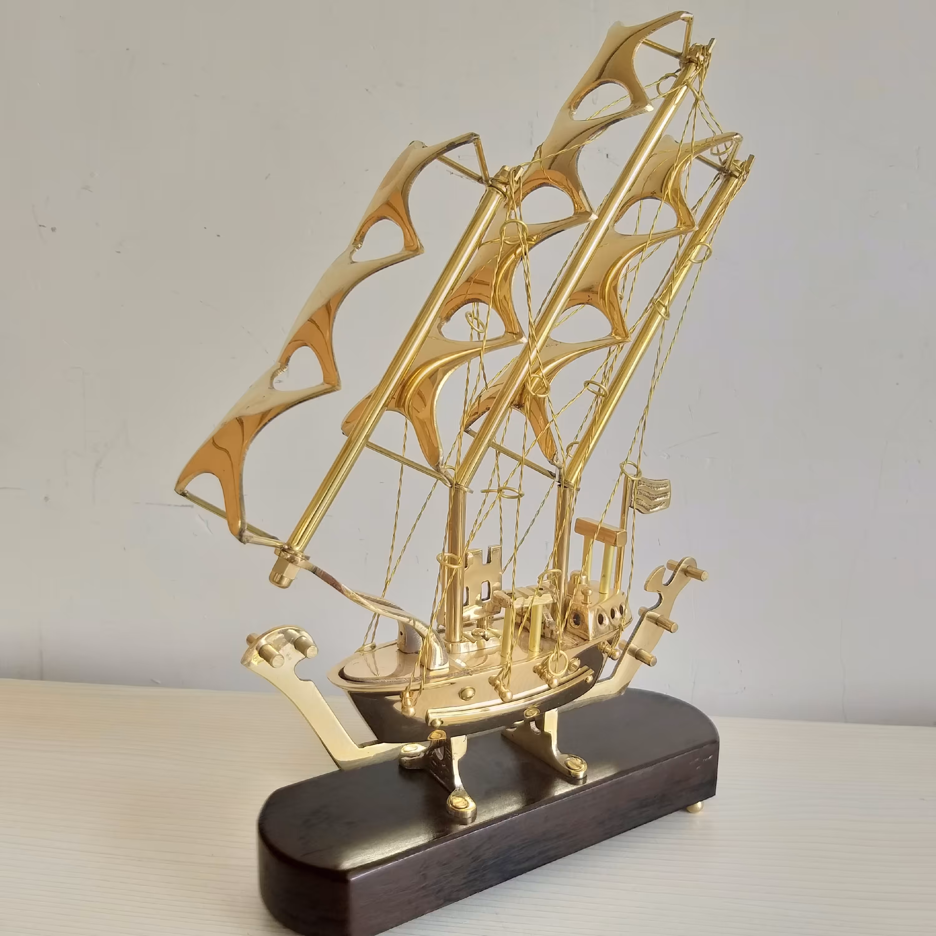 کشتی بادبانی برنز ساخت هندوستان