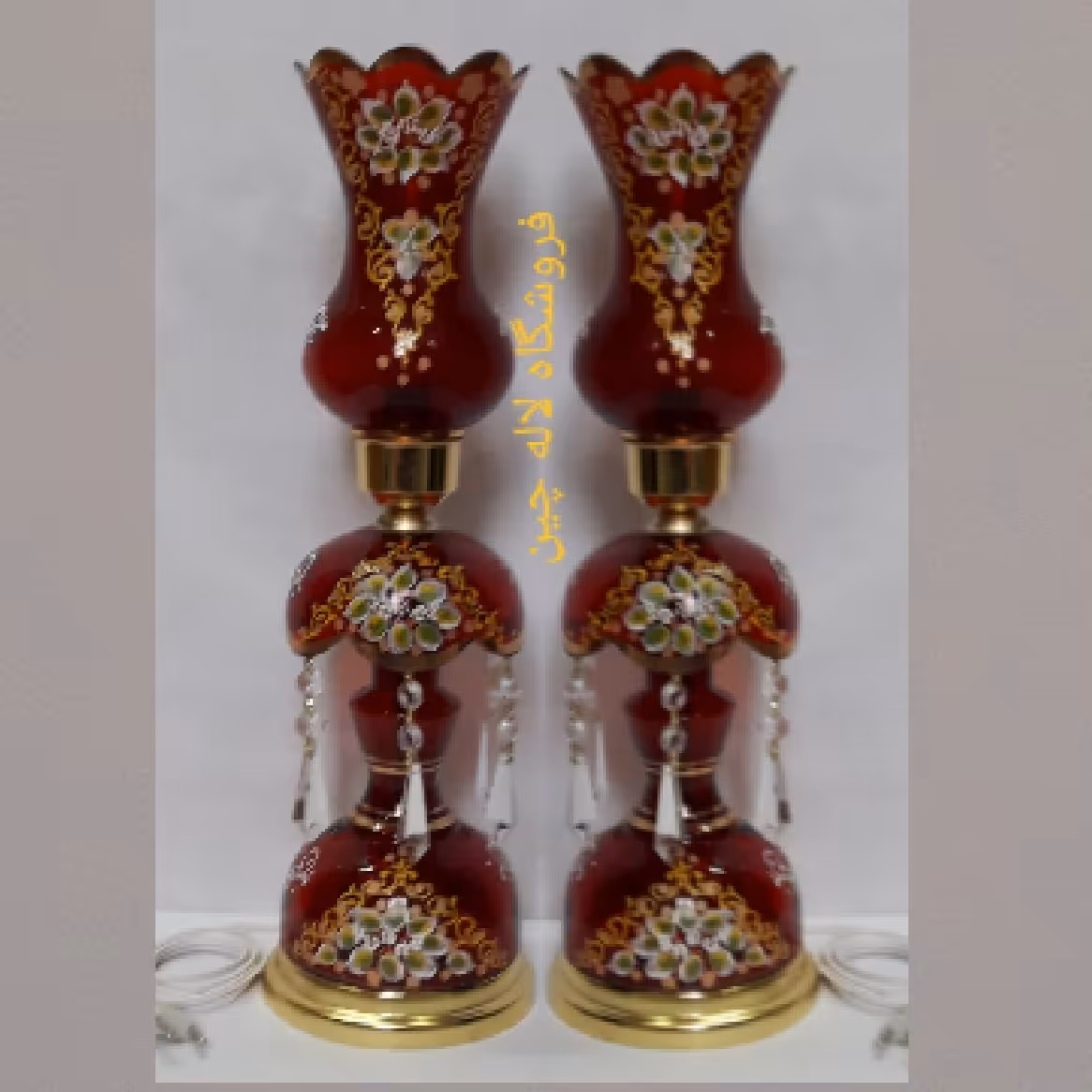 لاله شمعدان نیلوفری