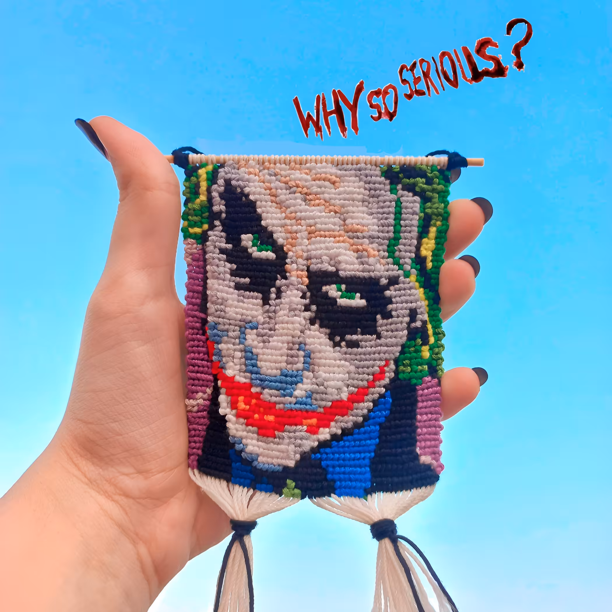 آویز بافتنی جوکر