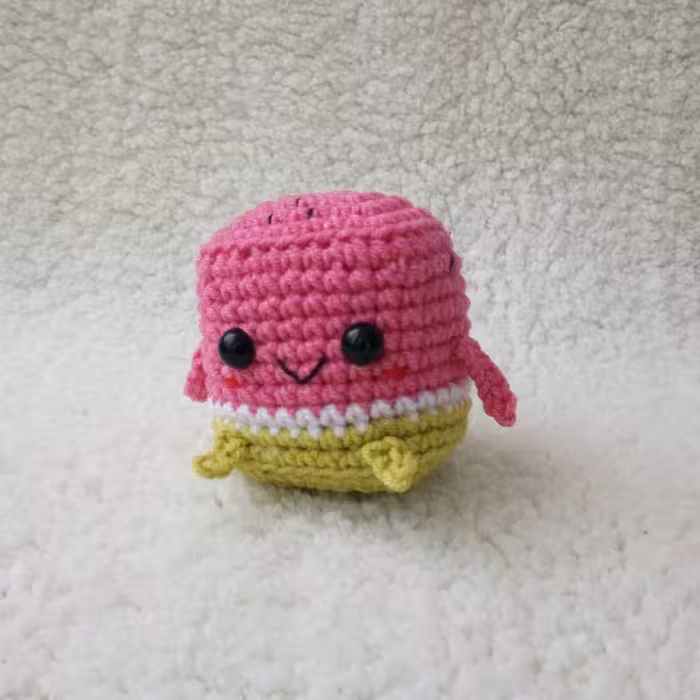 آویز جاکلیدی فانتزی بافتنی دست باف طرح قاچ هندونه کوچولو سفیرباف