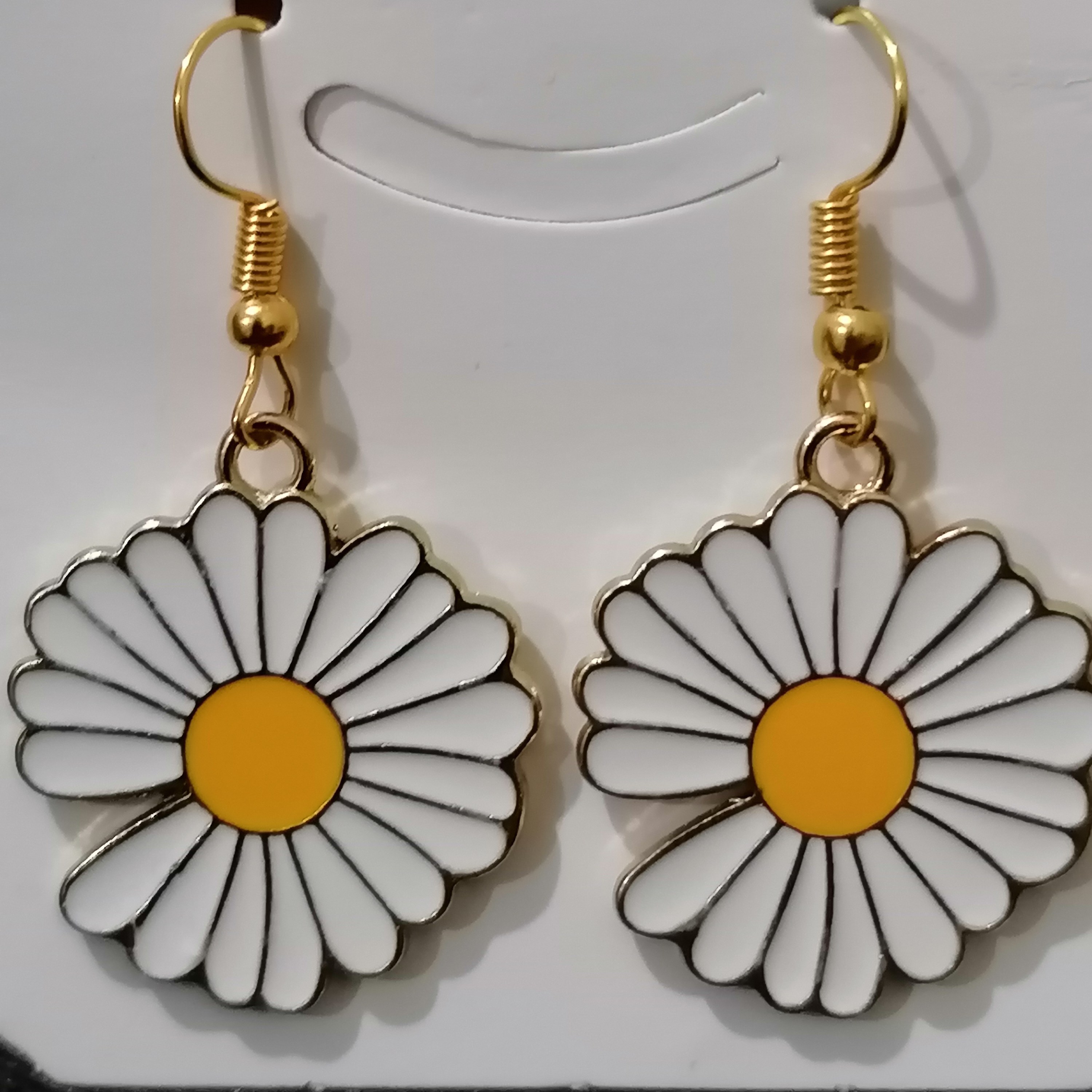 گوشواره استیل طرح  بابونه  دخترانه moon