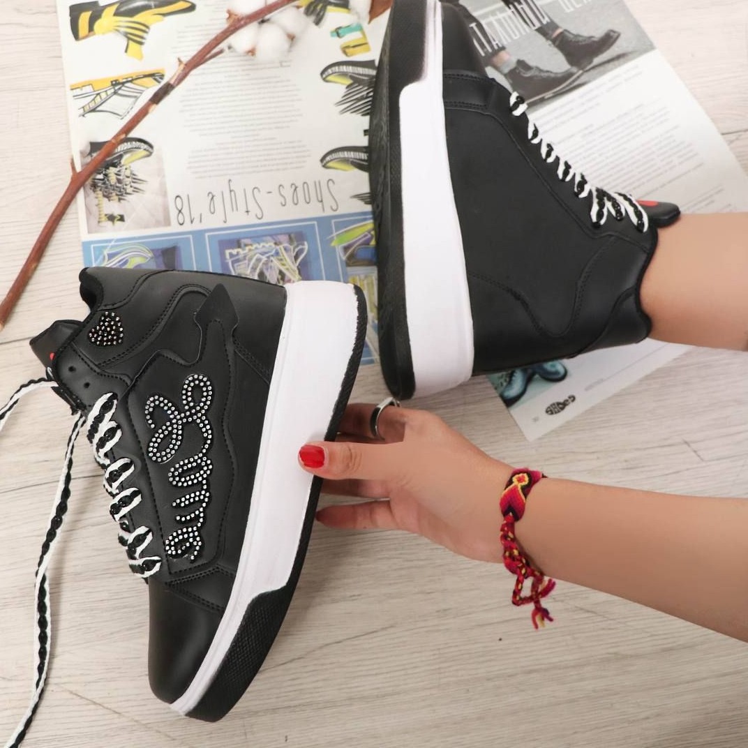 کفش اسپرت مدل لاو