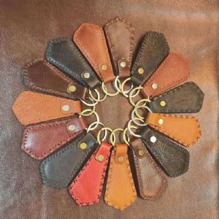 جا کلیدی چرم