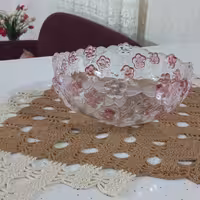 رومیزی کار بافت  و رنگ کرم نسکافه ای اندازه 1 متر