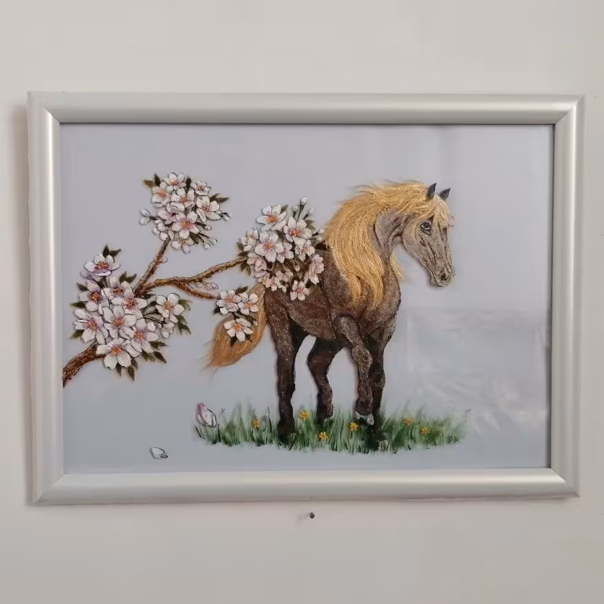 تابلو نقاشی ویترای، طرح اسب دوست داشتنی