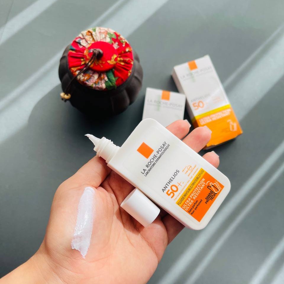 کرم ضد آفتاب لاروش پوزای 
