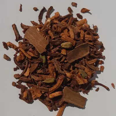 چای میوه ای (دمنوش سیب ،به، هل و دارچین) 200گرم چاشنی خاتون
