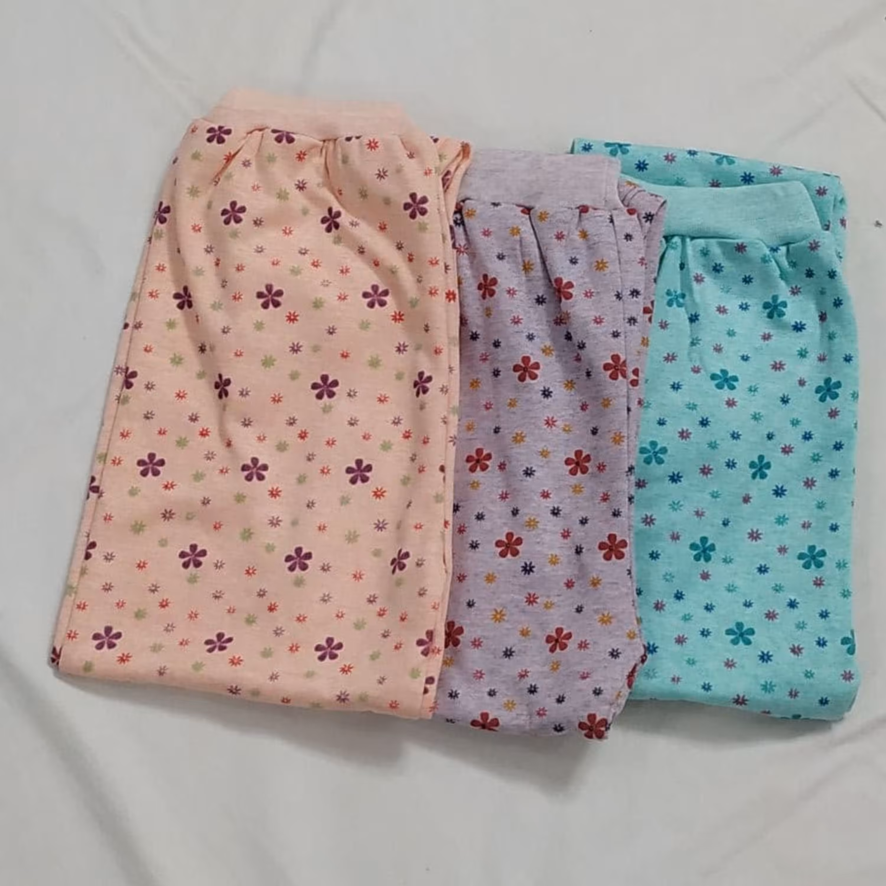 شلوار نخی دخترونه گلدار در رنگبندی مختلف (ارسال رایگان)