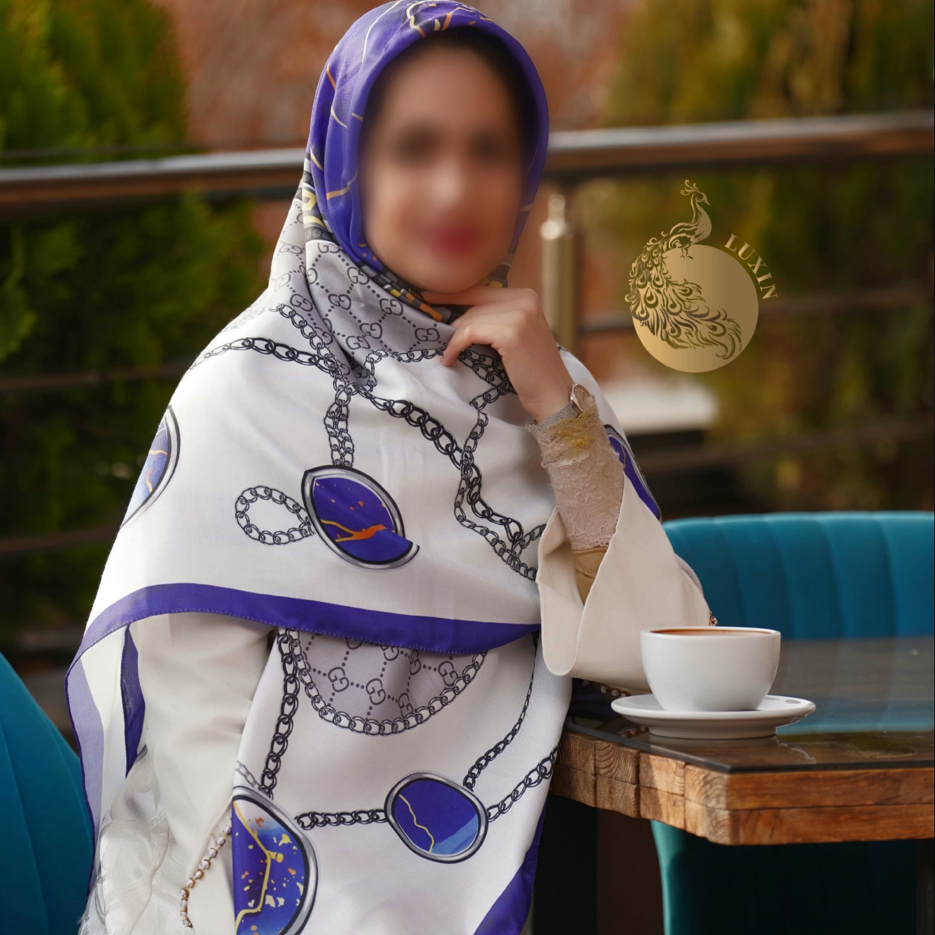 روسری آبی آبرنگی