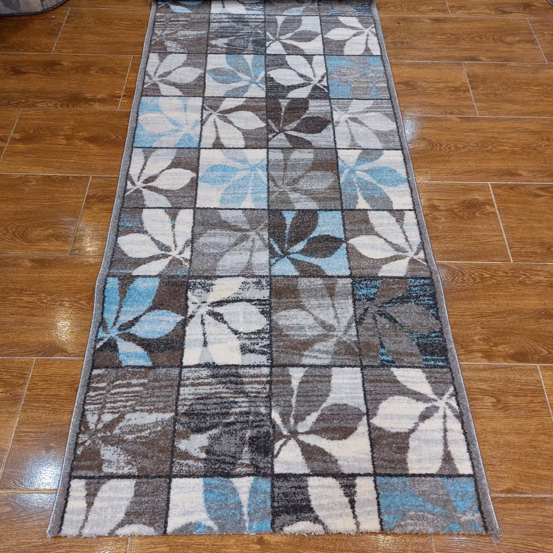 فرش کناره فانتزی طرح برگ 80 در 290سانت، تراکم 960، پس کرایه 