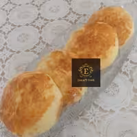 کلوچه سیب و کشمش کره ای با طعم خوش دارچین و سیب و کشمش هزینه پیک پس کرایه 