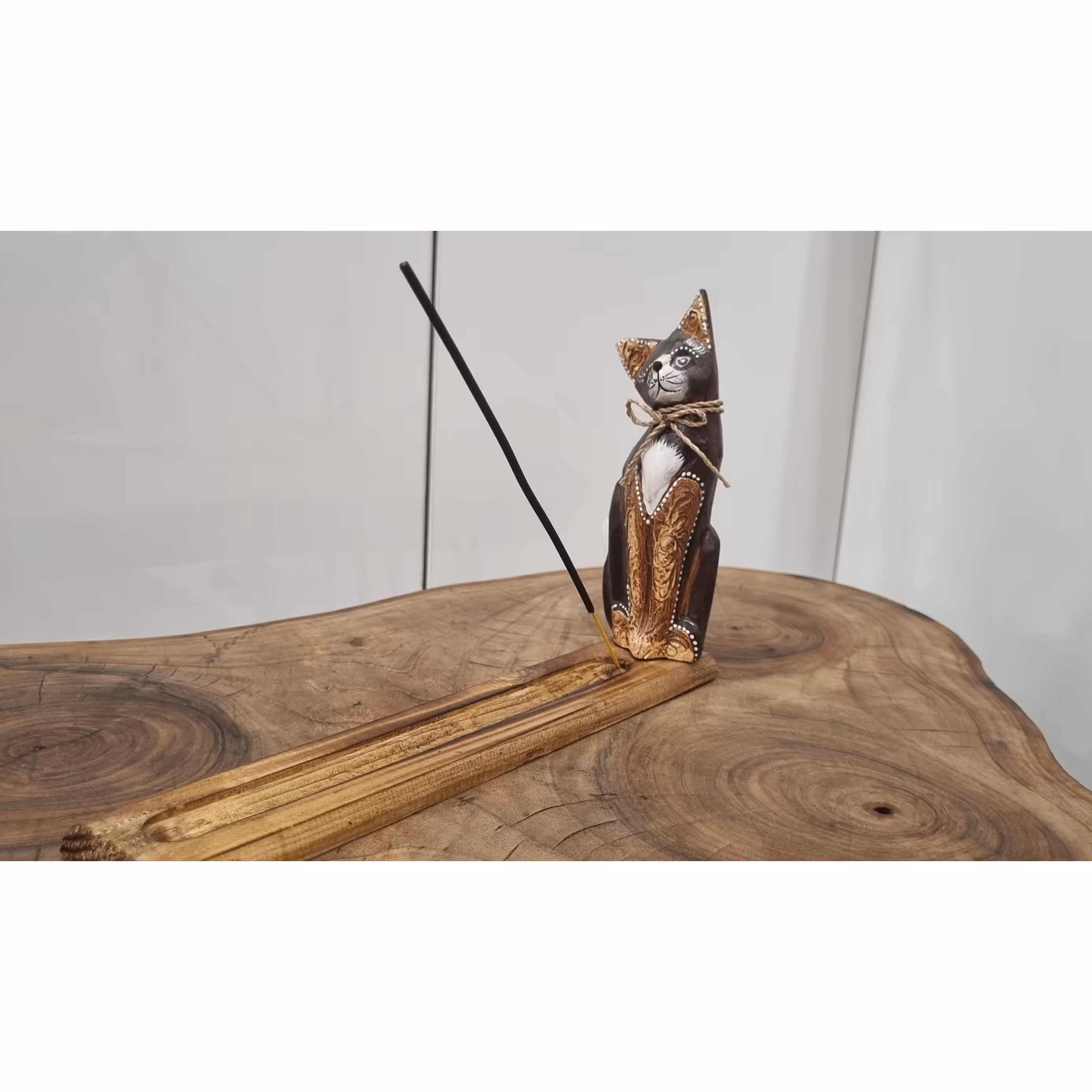 جاعودی شاخه ای طرح گربه ی ایستاده