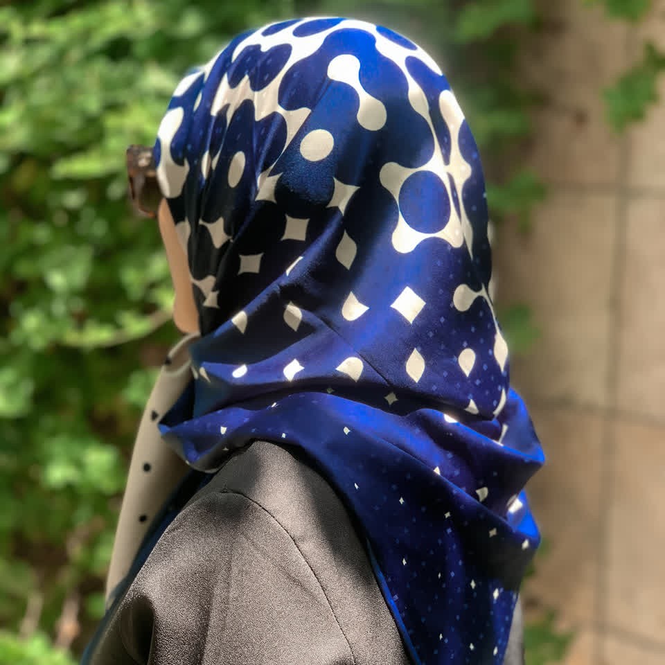 روسری ابریشم فلامنت دست دوز