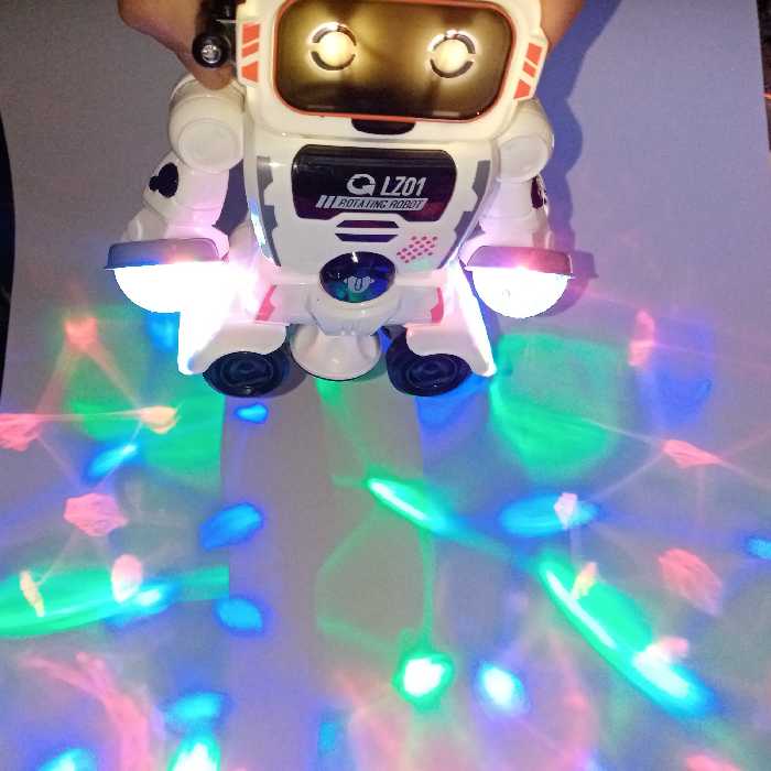 ربات موزیکال و رقص نور دار رقاص و خواننده بسیار زیبا