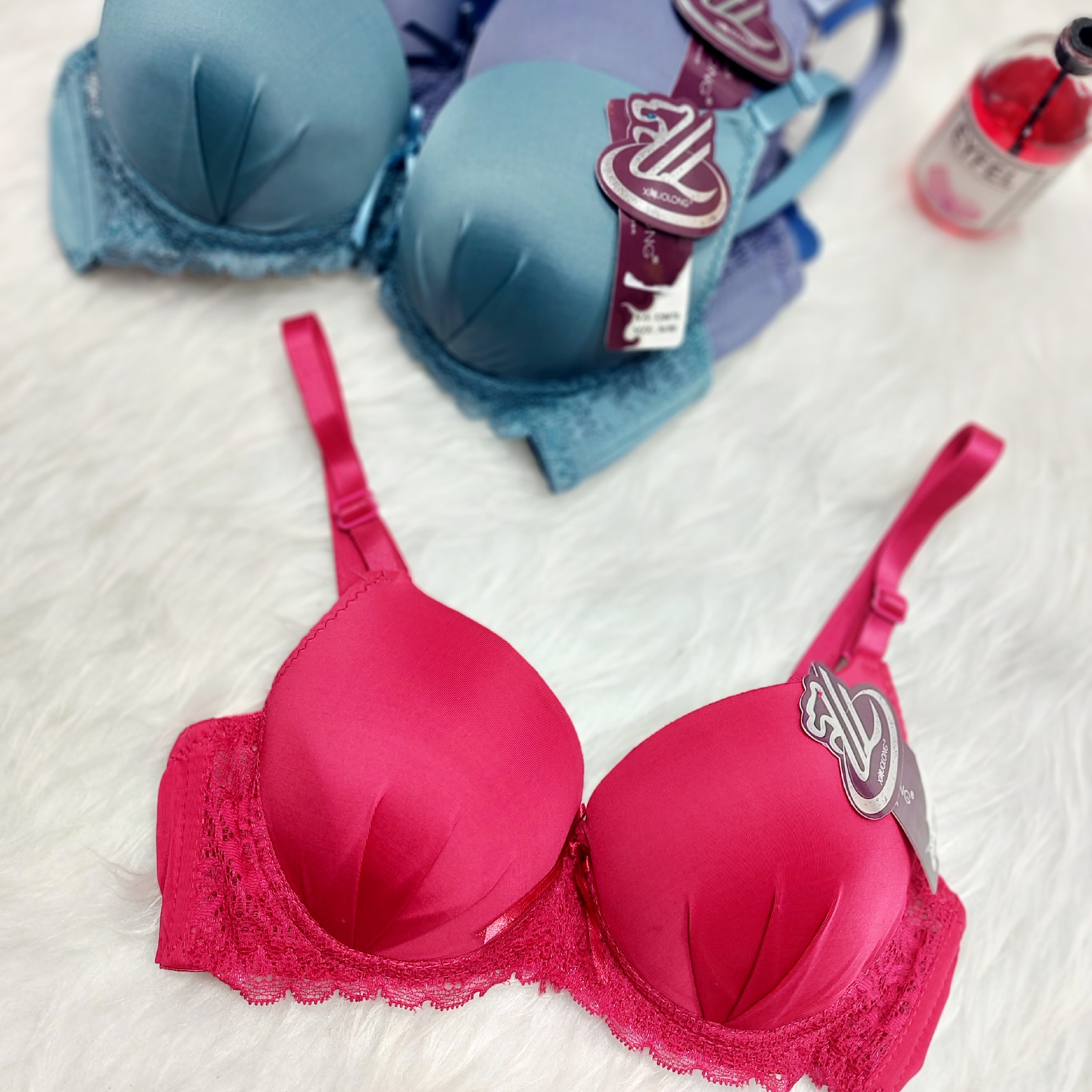 سوتین تک ساتن