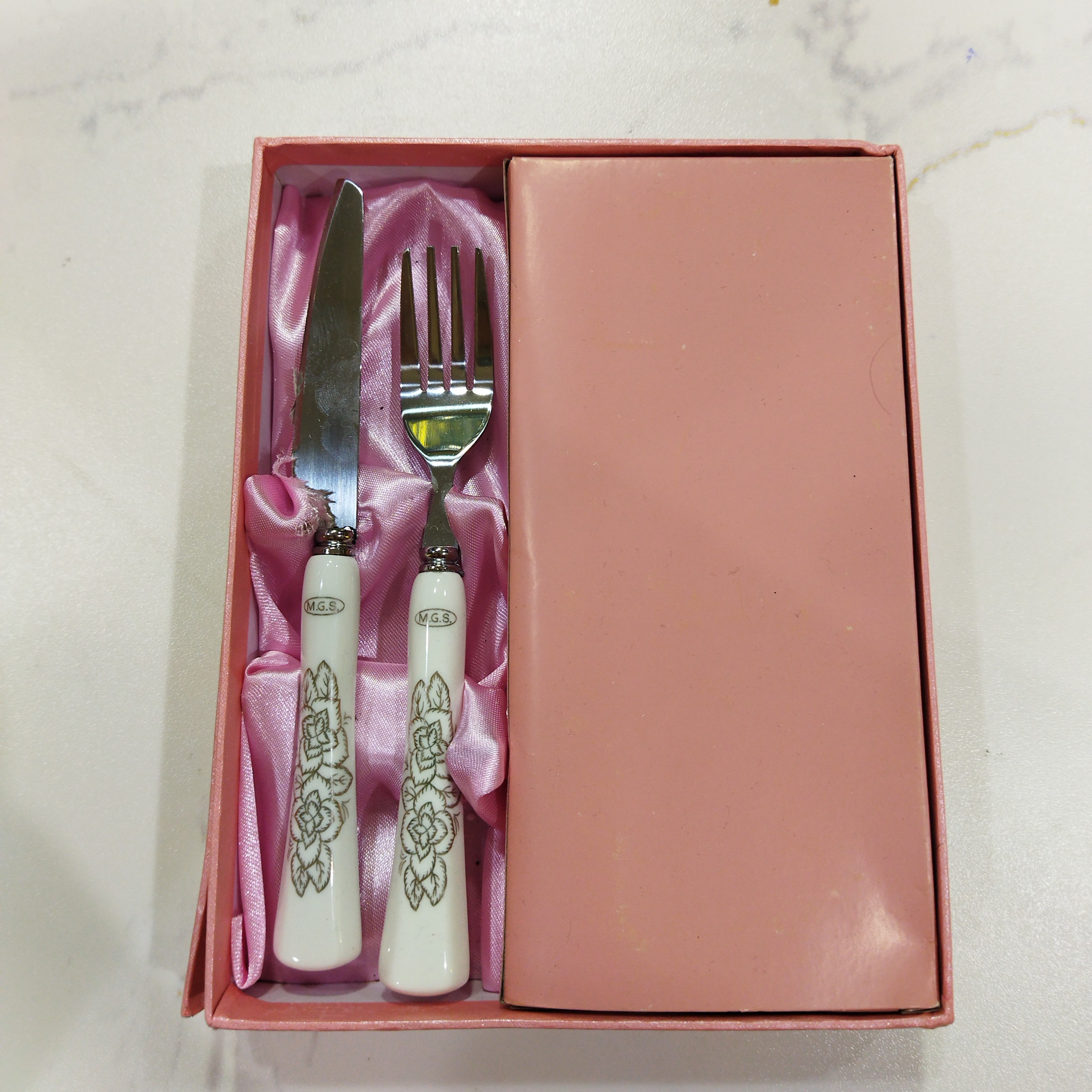 کارد و چنگال ام جی اس 